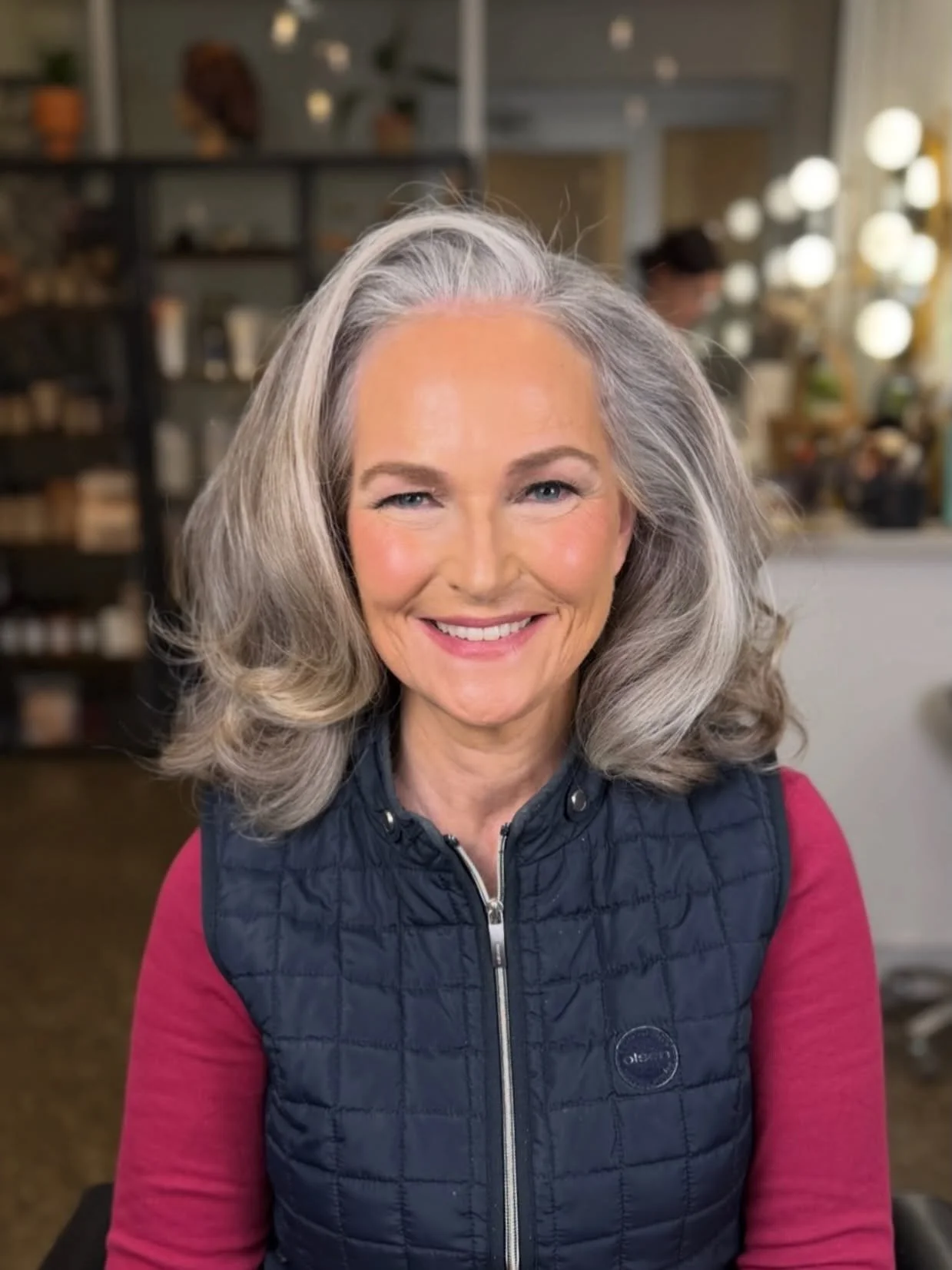 When great hair &amp; makeup makes you glow from inside out ✨

Hair &amp; makeup by @tahirarayani 💞

#torontohair #hairsalontoronto #torontohairsalon #bouncyblowdry #blowoutstyles