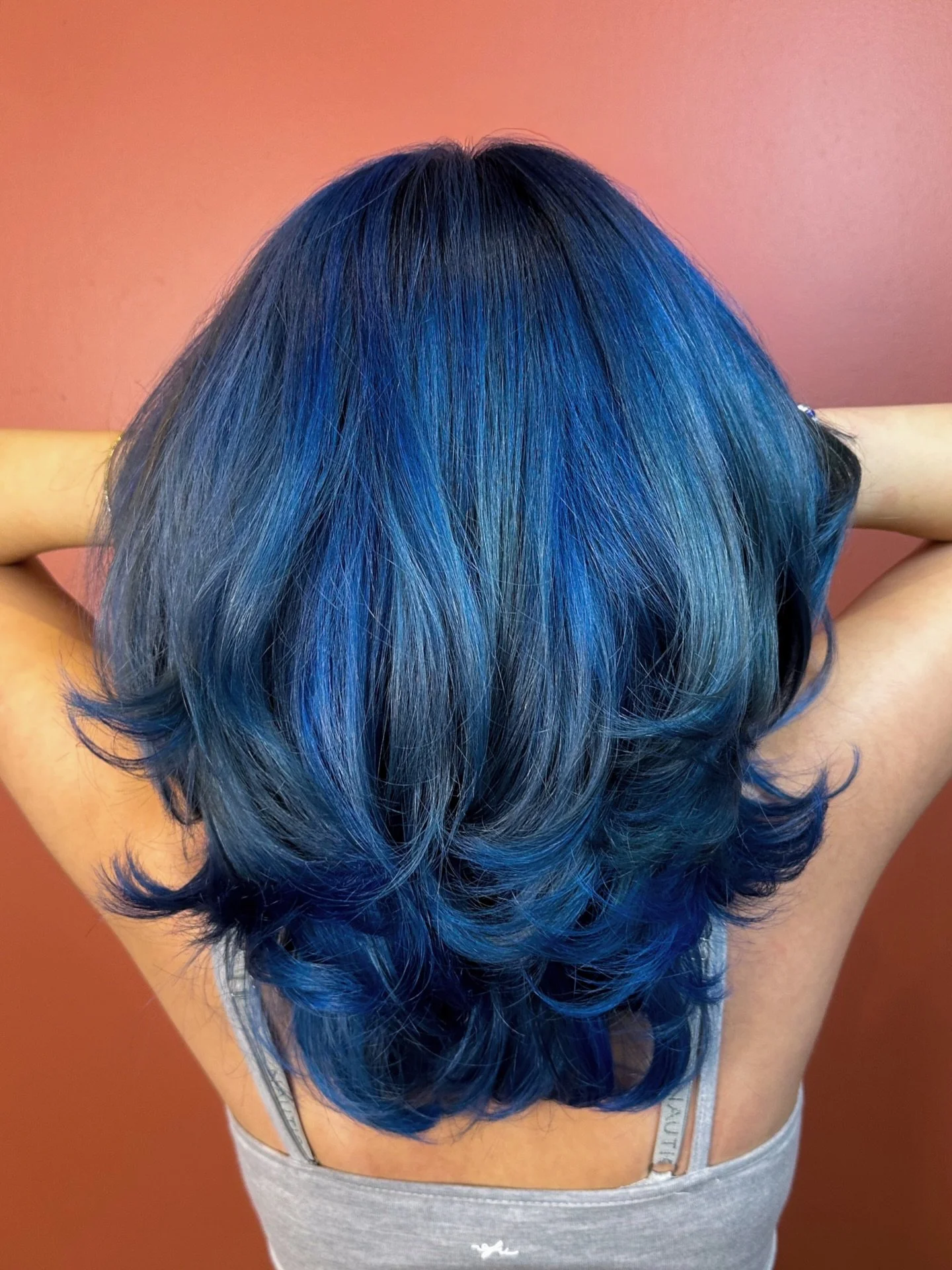 Love vivid colours but hate when they fade uneven or dull?

A custom blue formula and the right base makes all the difference for keeping colour vibrant and dimensional 💙

If you&rsquo;ve tried vivid colours before and they didn&rsquo;t last the way