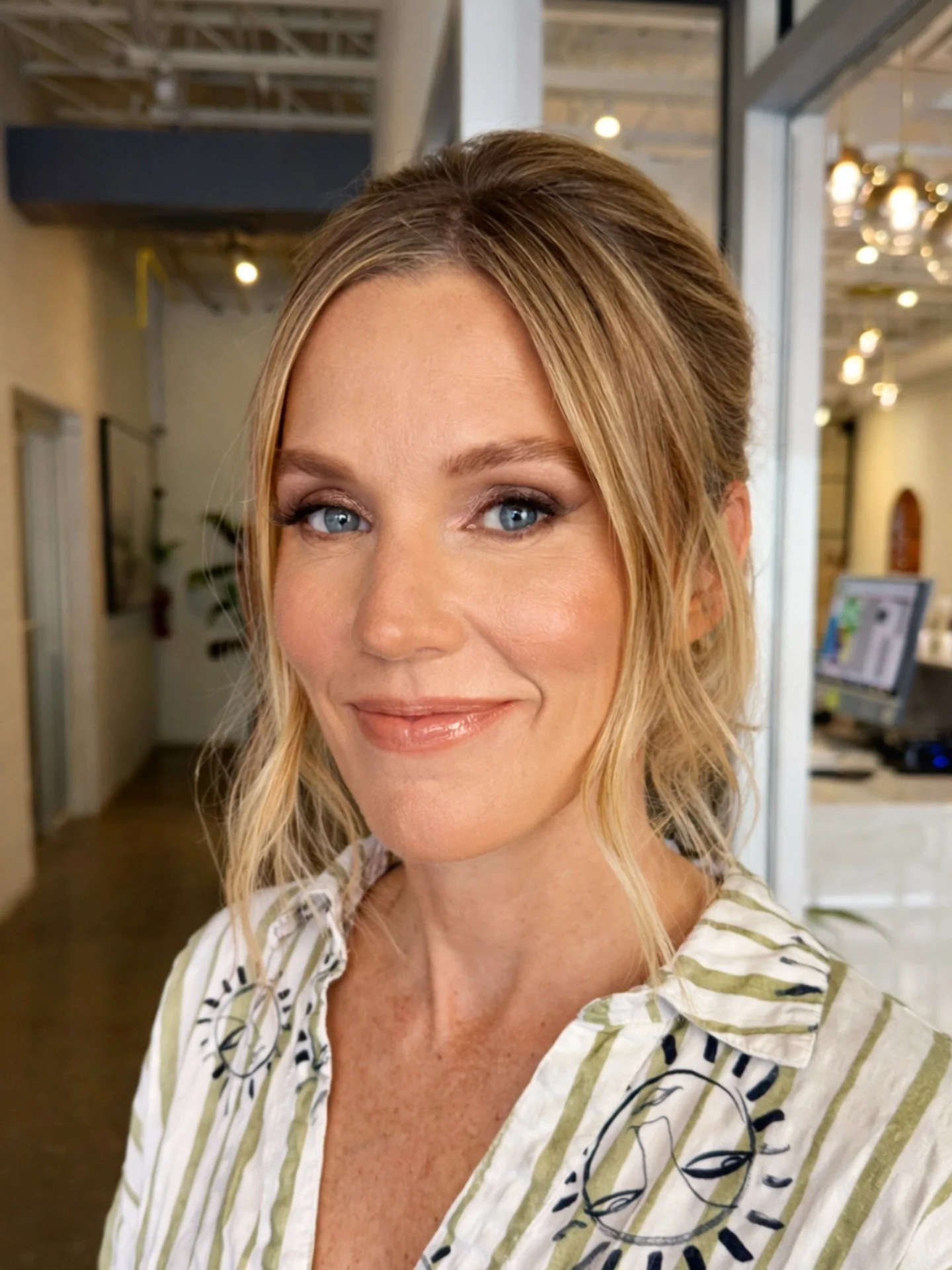 With wedding season approaching&hellip; finding the right hair + makeup artist can feel overwhelming.

We create soft, natural looks that feel like you - effortless, polished, and photo-ready for brides &amp; guests across Toronto ✨

Secure your appo