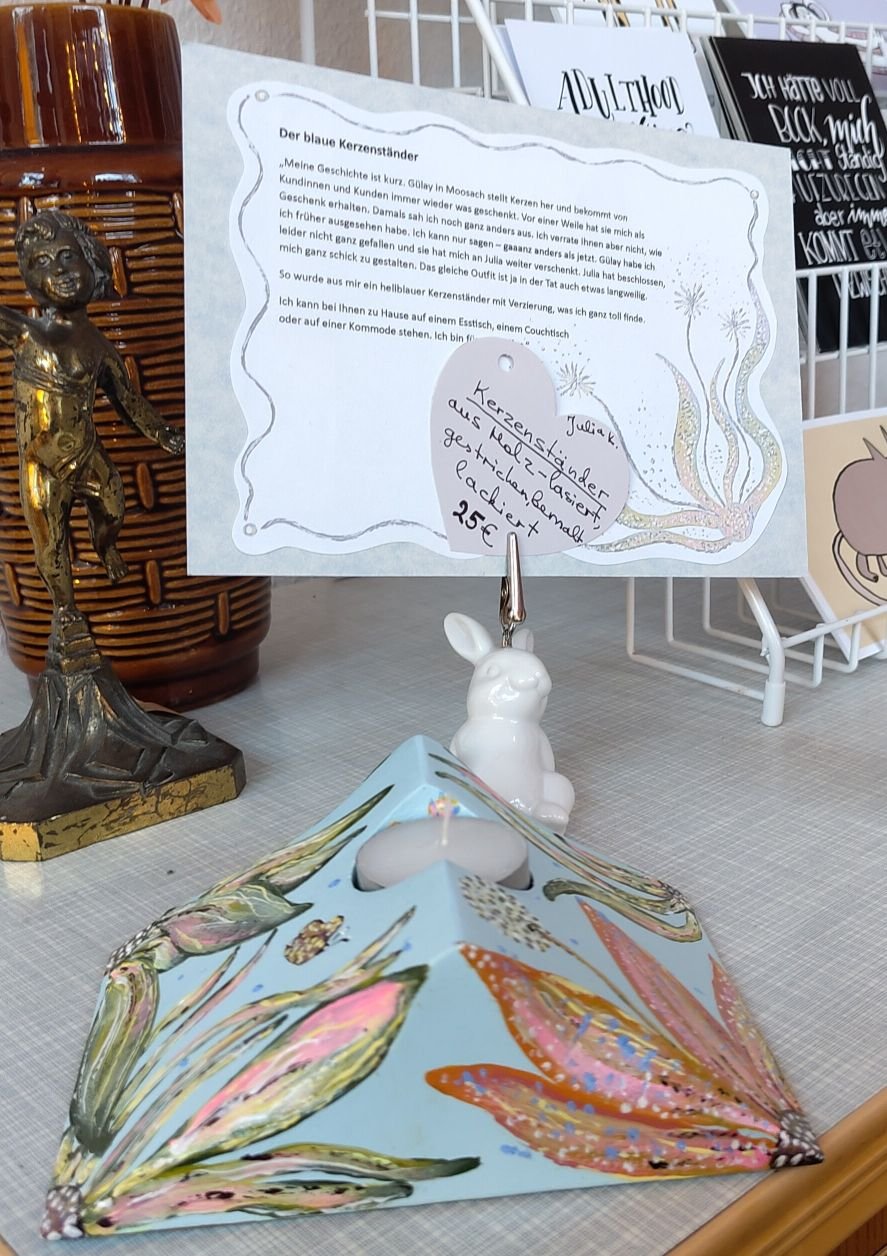 Kerzenständer; lasiert, gestrichen, bemalt und lackiert; Preis inkl. MwSt. 25€