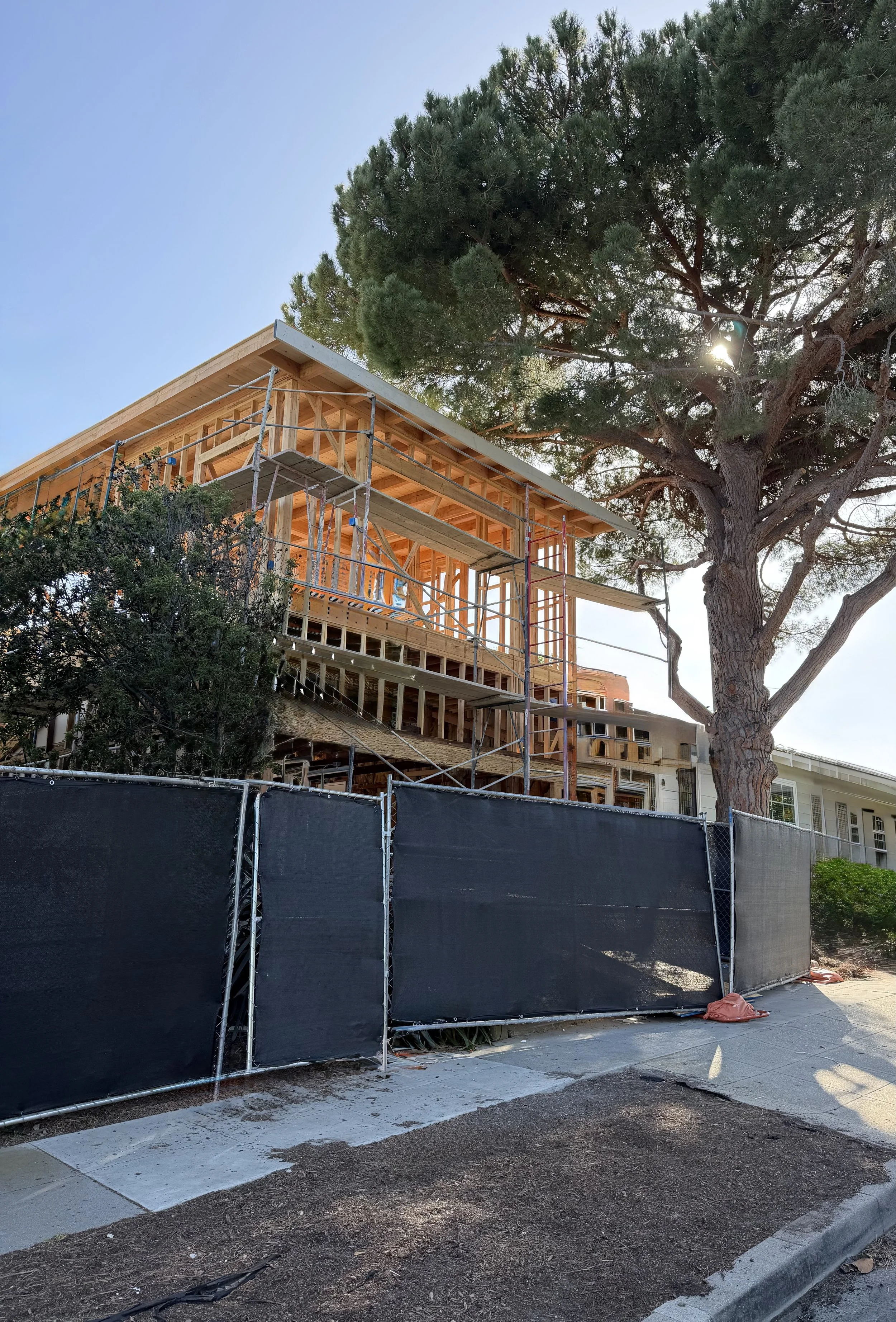 ADU Contractor in Long Beach: Build Your Dream Guest House 