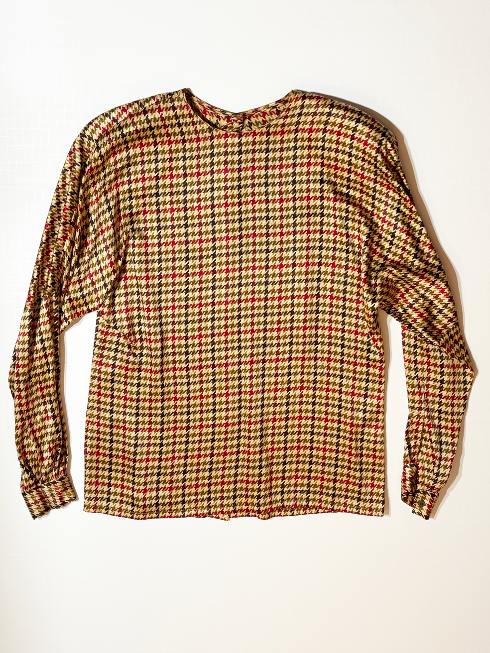 silk-houndstooth-blouse.png
