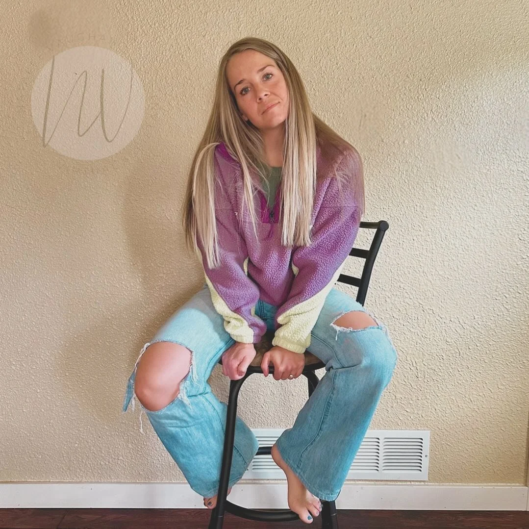 I&rsquo;m a budding entrepreneur with a penchant for wry self-deprecation. 
 
I struggle with self-promotion, like to my own detriment. It&rsquo;s honestly a really bad business move 🫣 

I make up excuses not to talk about myself/discredit what I&rs