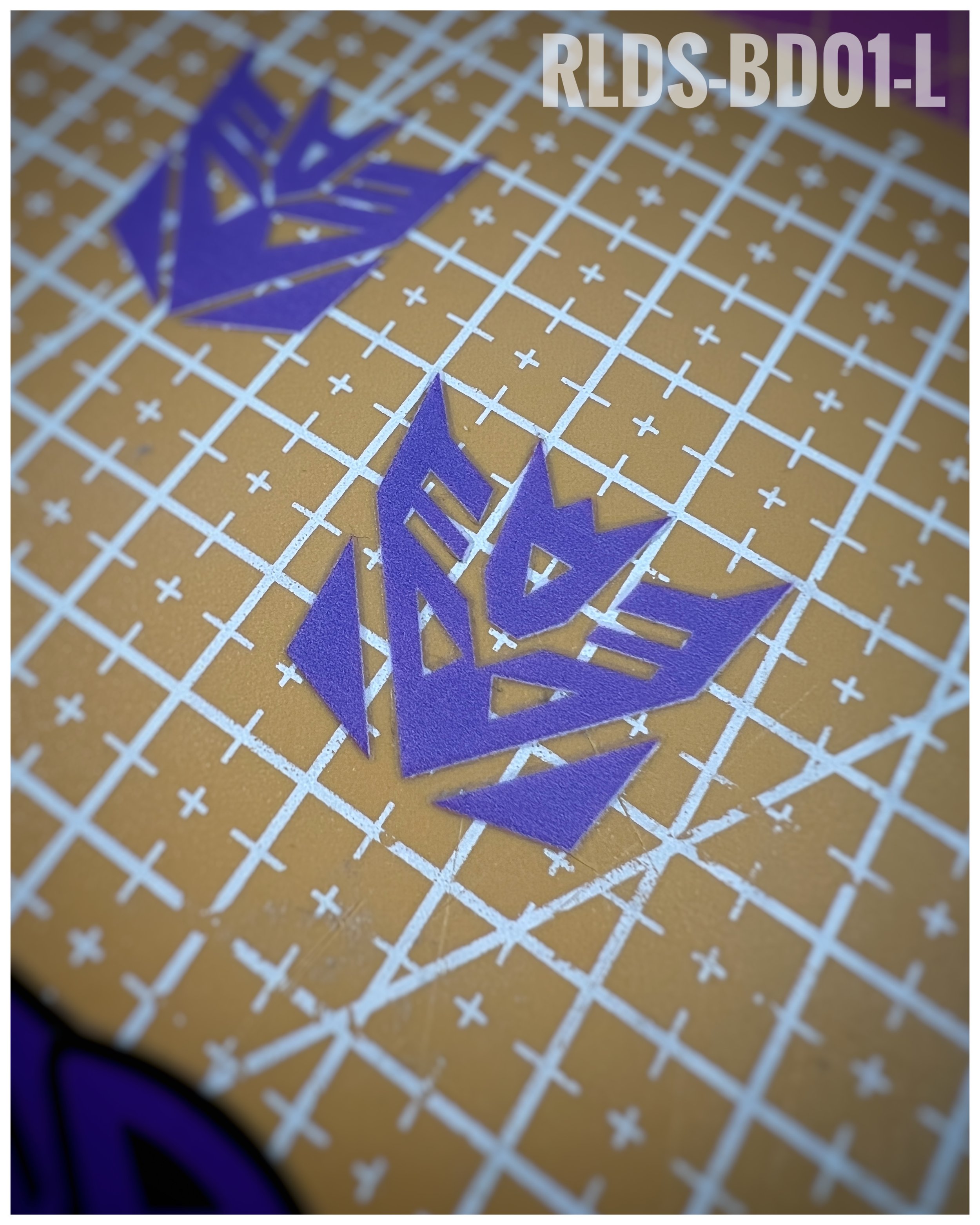 4 x large Con dry rub transfers, Toon style, Light Purple with Clear background.