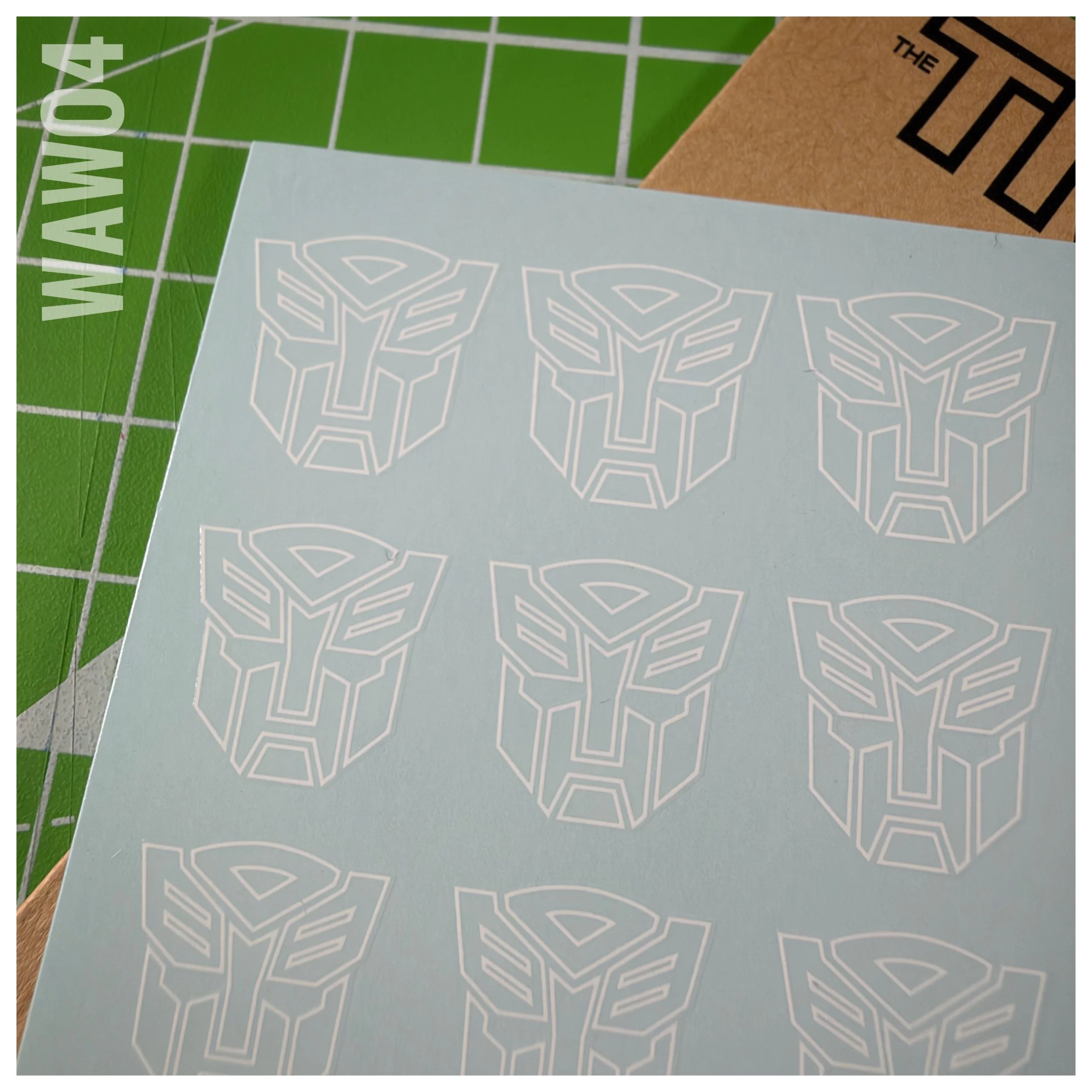 46 x Bot Water Slide decals, White Outline with Clear background. Thin outline, hollow eyes