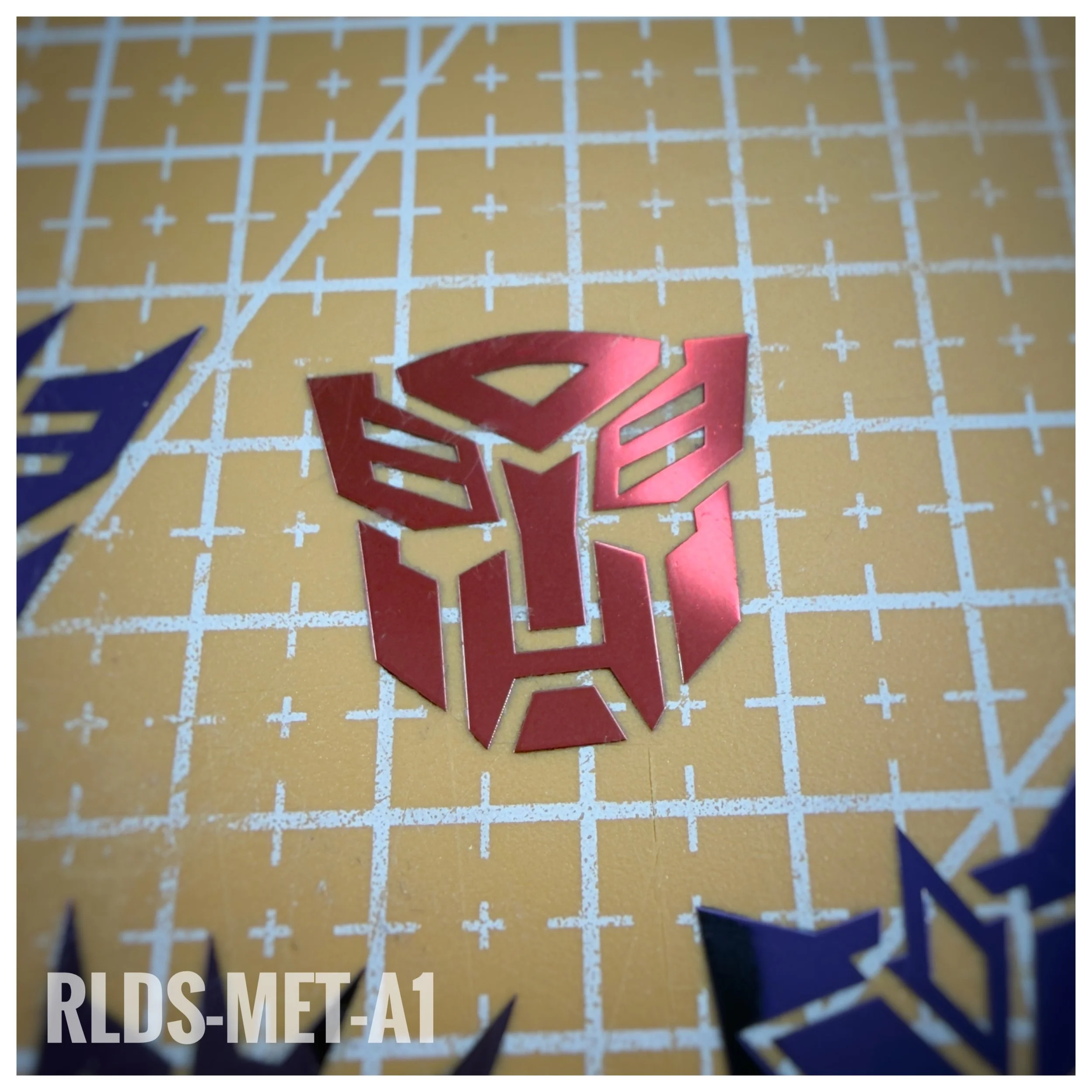 4 x large Metallic Bot dry rub transfers, Toon Style, Metallic Red with Clear background