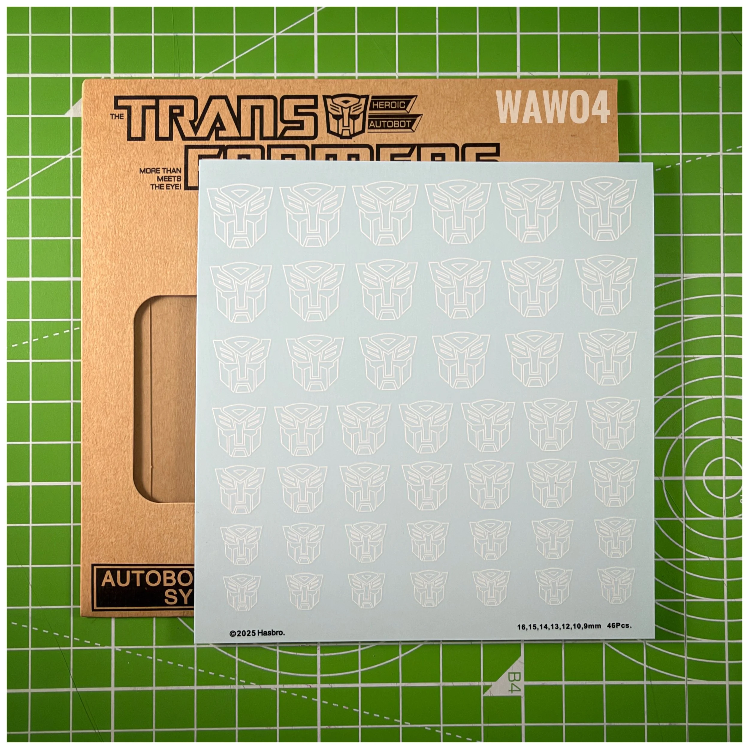 46 x Bot Water Slide decals, White Outline with Clear background. Thin outline, hollow eyes