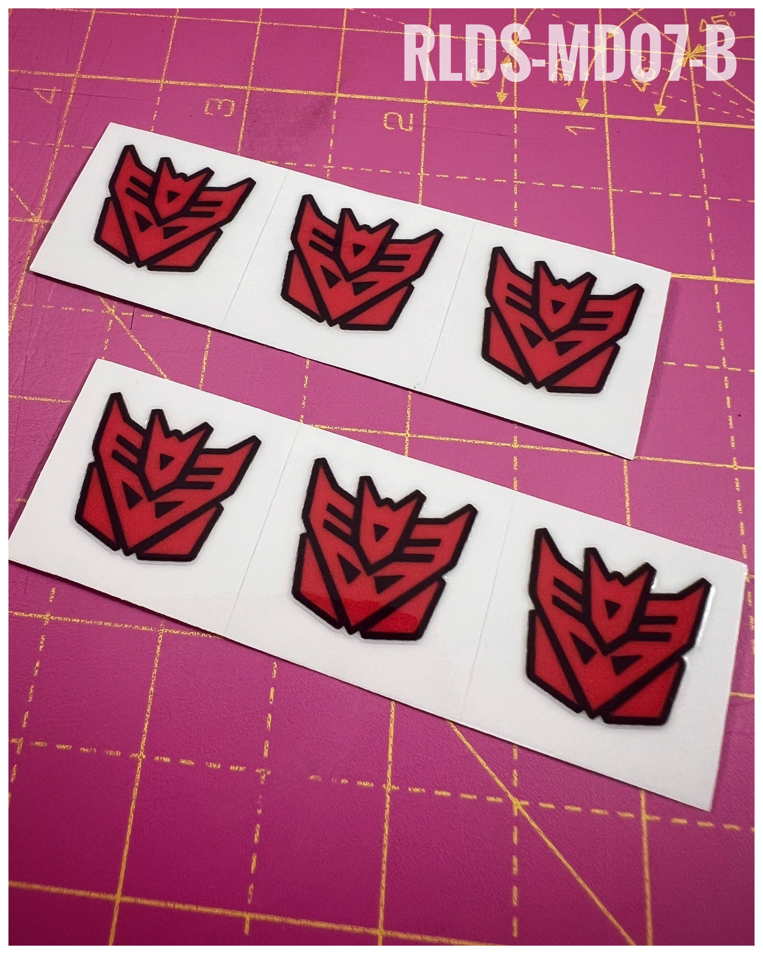 6 x medium Shattered Glass Con dry rub transfers, Red with Black background.