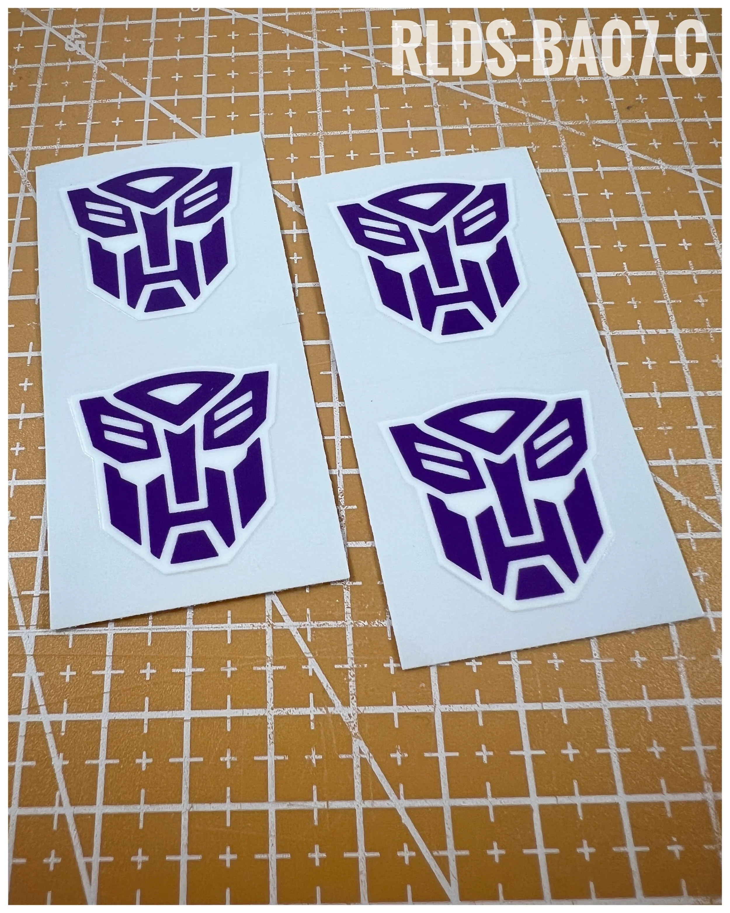RLDS-BA07-C - Oversize Shattered Glass Bot logos, Purple on White