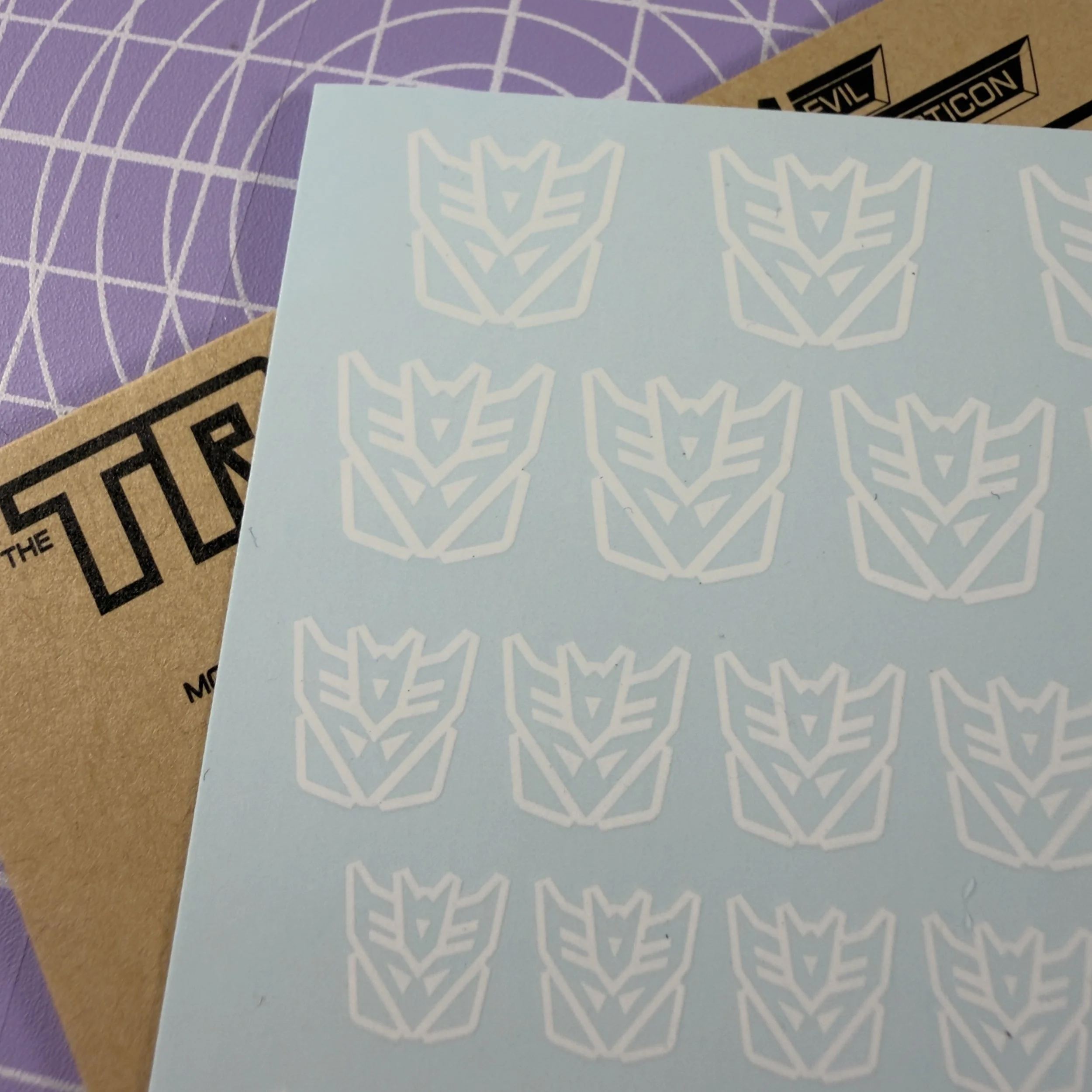 47 x Con Water Slide decals, White Outline with Clear background - toon style.