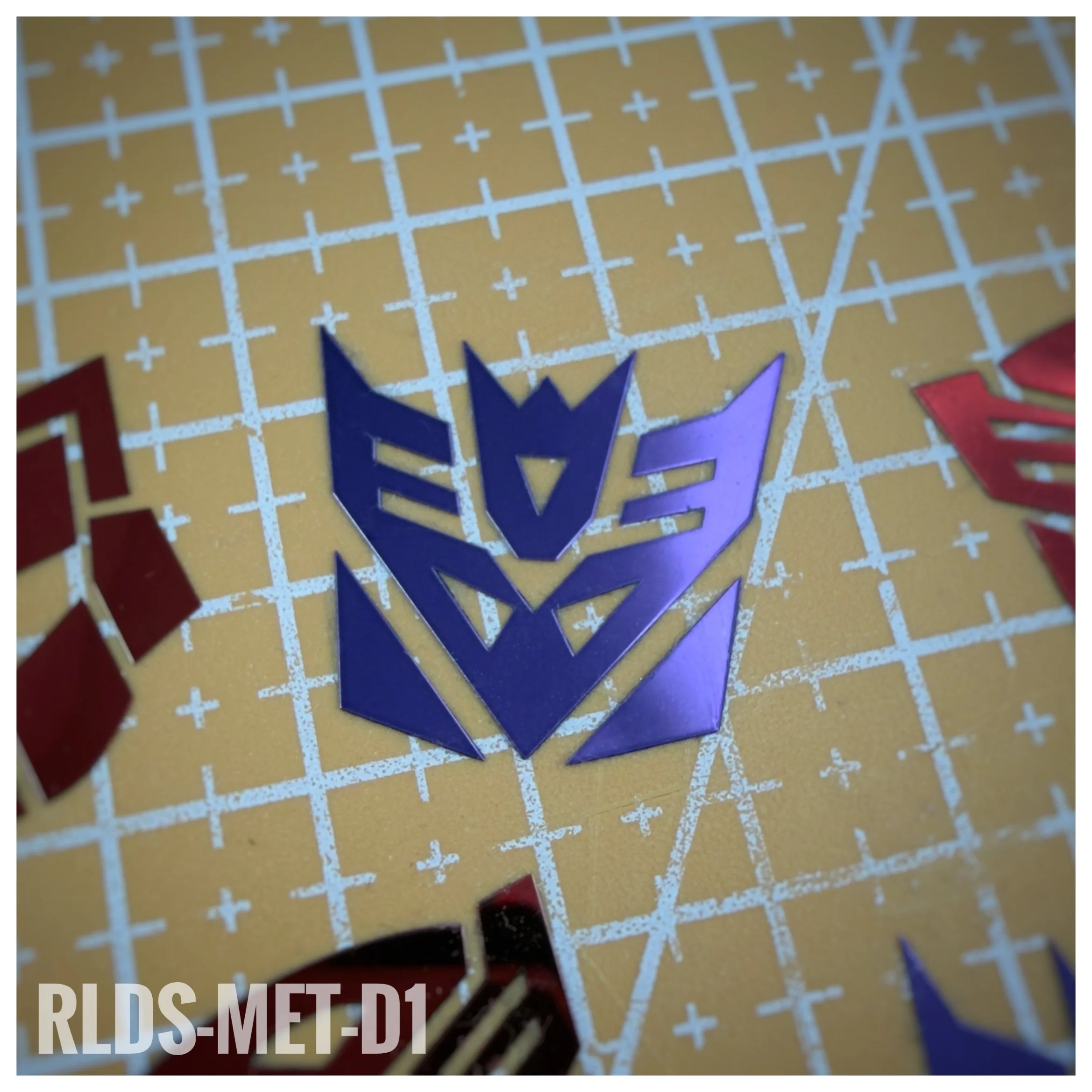 4 x large Metallic Con dry rub transfers, Toon style, Metallic Purple with Clear background