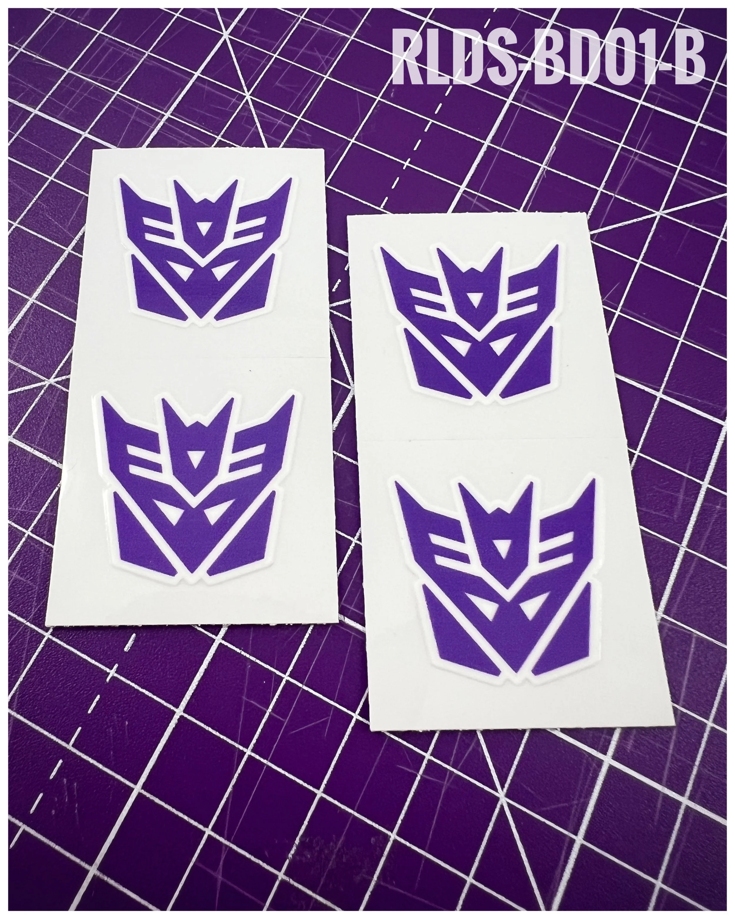 RLDS-BD01-B - Oversize Con logos, Purple on White