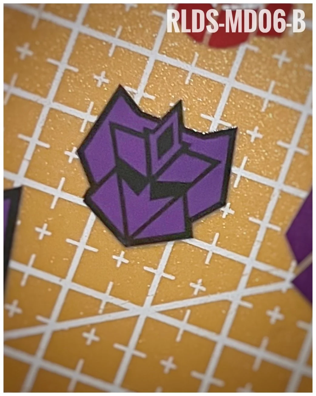 6 x medium G2 Con dry rub transfers, Purple with Black background.