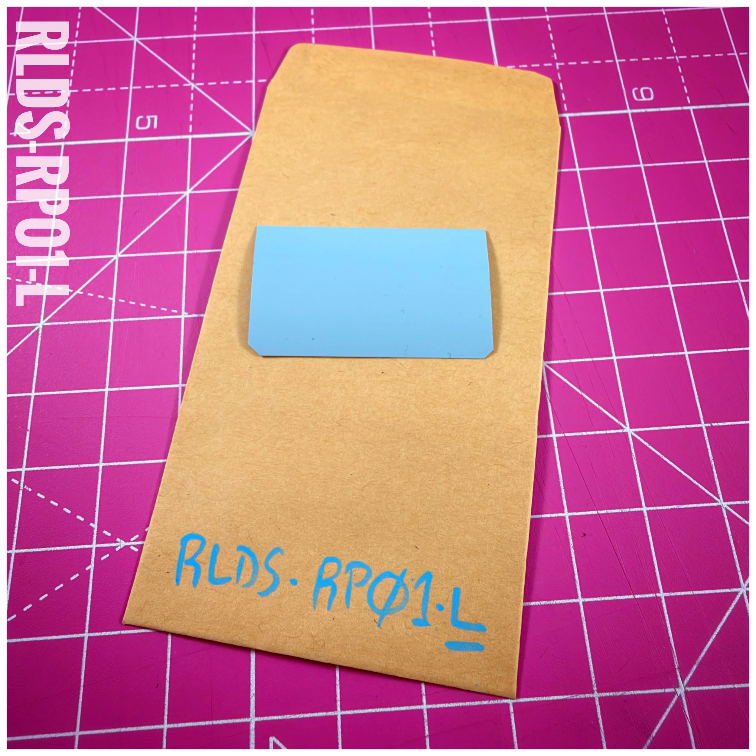 The RLDS-RP01-L sticker is made for Robot Paradise RP-01 Acoustic Wave, Masterpiece scale Soundwave.
