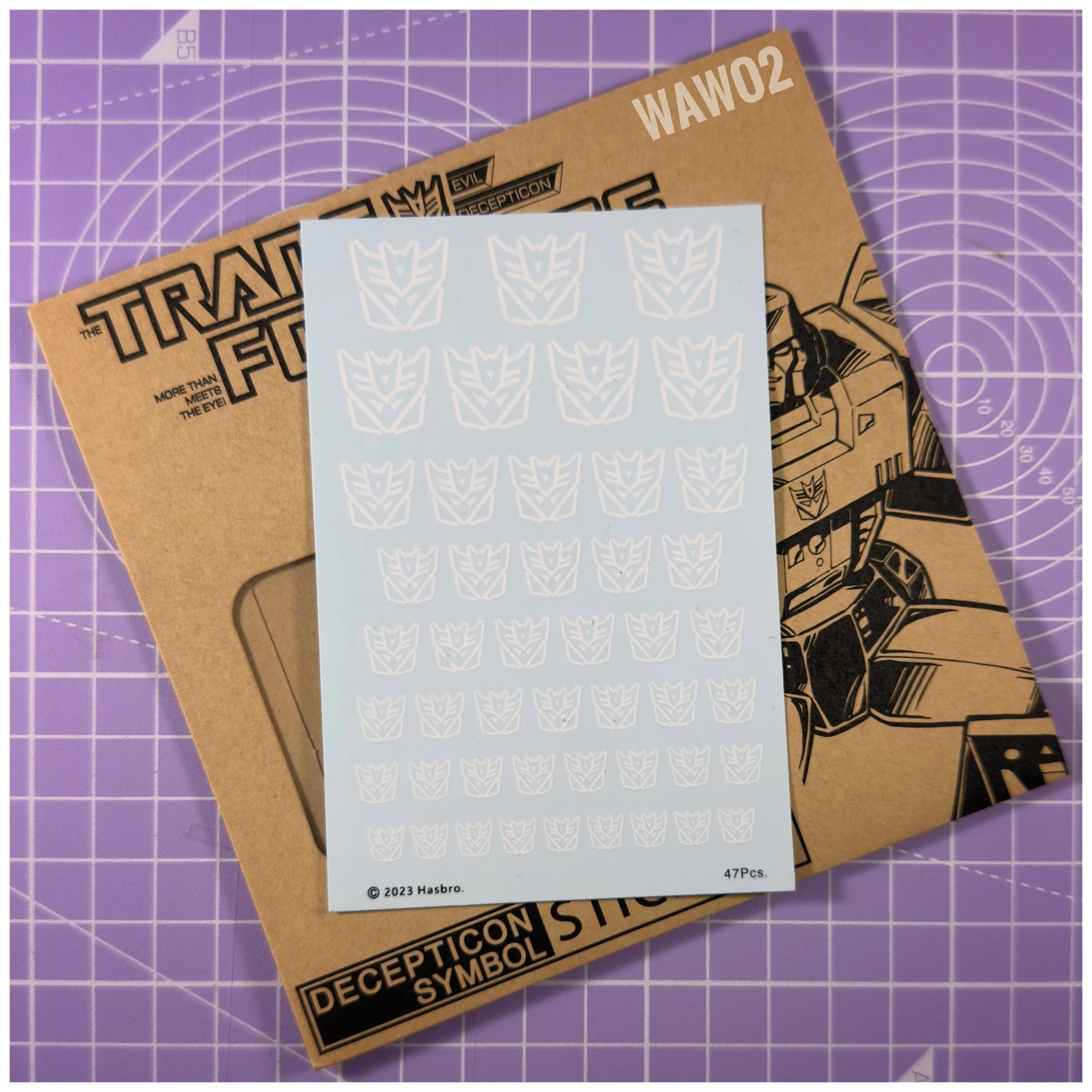 47 x Con Water Slide decals, White Outline with Clear background - toon style.