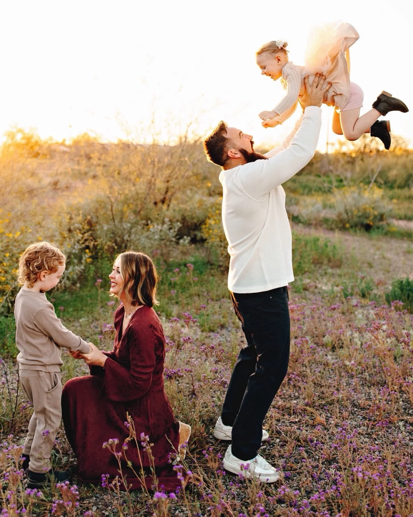I don&rsquo;t share extended family sessions often, but this session, gifted over Christmas with spring wildflowers and seven kids (five under five!) had to join the feed.

A little wild, a little chaotic, and absolutely beautiful, which is exactly w