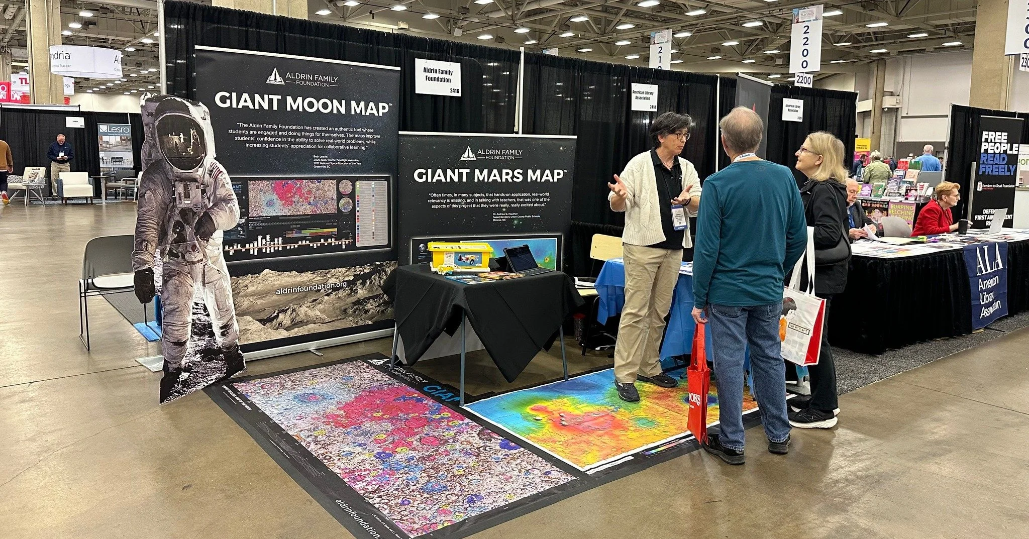 We&rsquo;re still feeling inspired after the Texas Library Conference! 💫 From public to school libraries, we had energizing chats about the power of reading&mdash;and how our Giant Moon and Mars Maps can bring learning to life. 🌕🔴📚

It reminded u