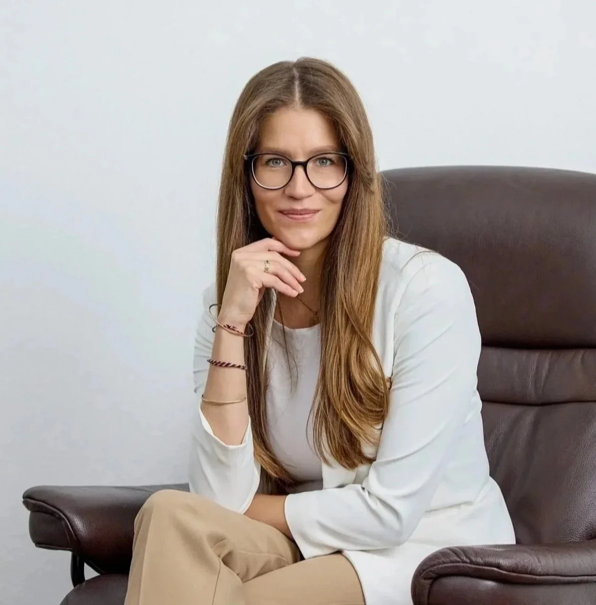 Julia Kalika – Psychotherapeutin und Burnout Coach online für Führungskräfte und erfolgreiche Frauen in Erschöpfung