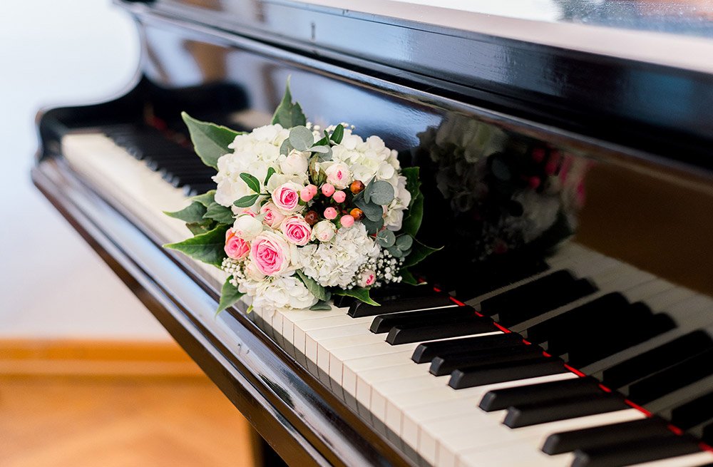 How to Choose a Pianist for Your Wedding Ceremony or Reception