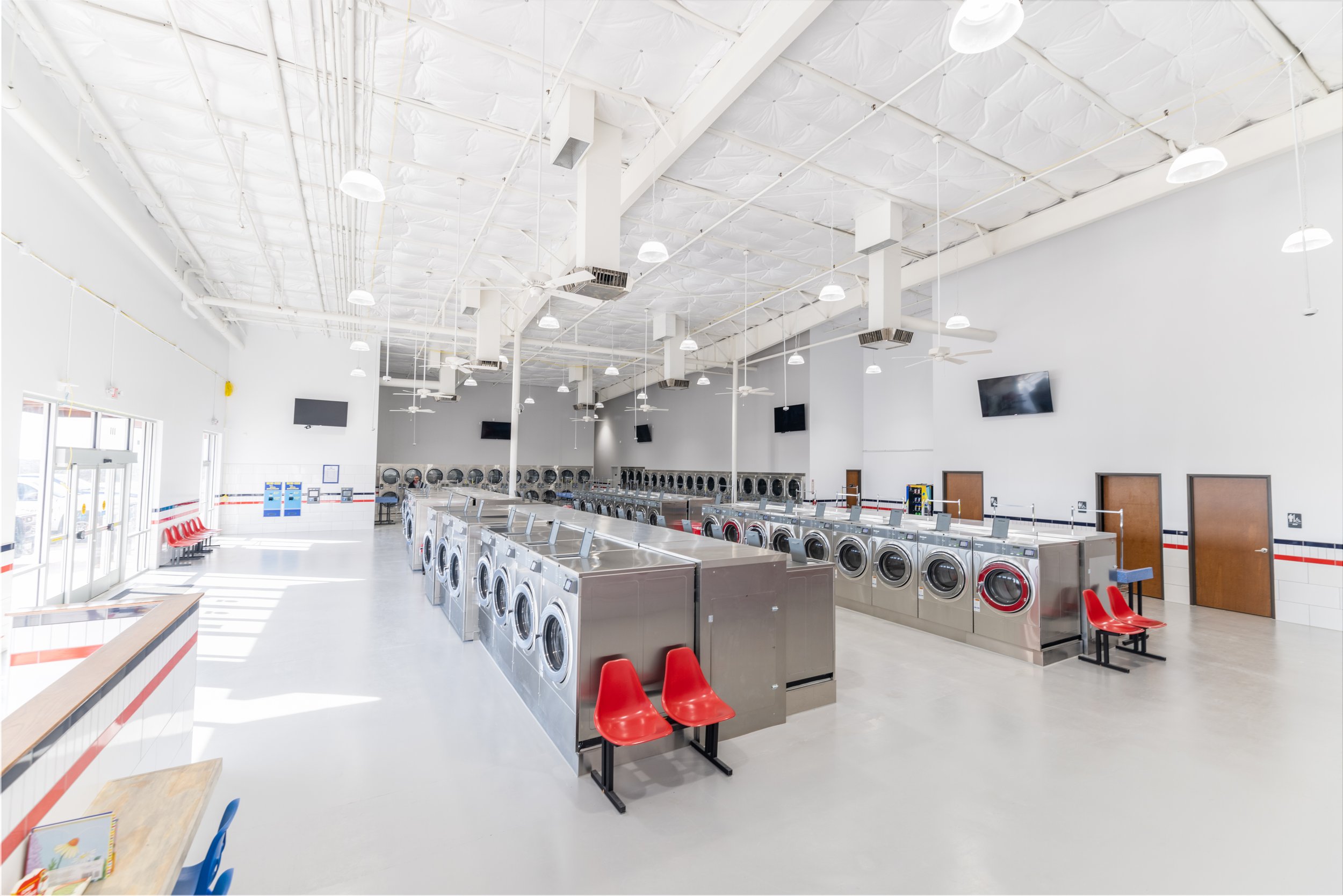 How Much Does It Really Cost to Open a Laundromat? A Breakdown Using Real FDD Data