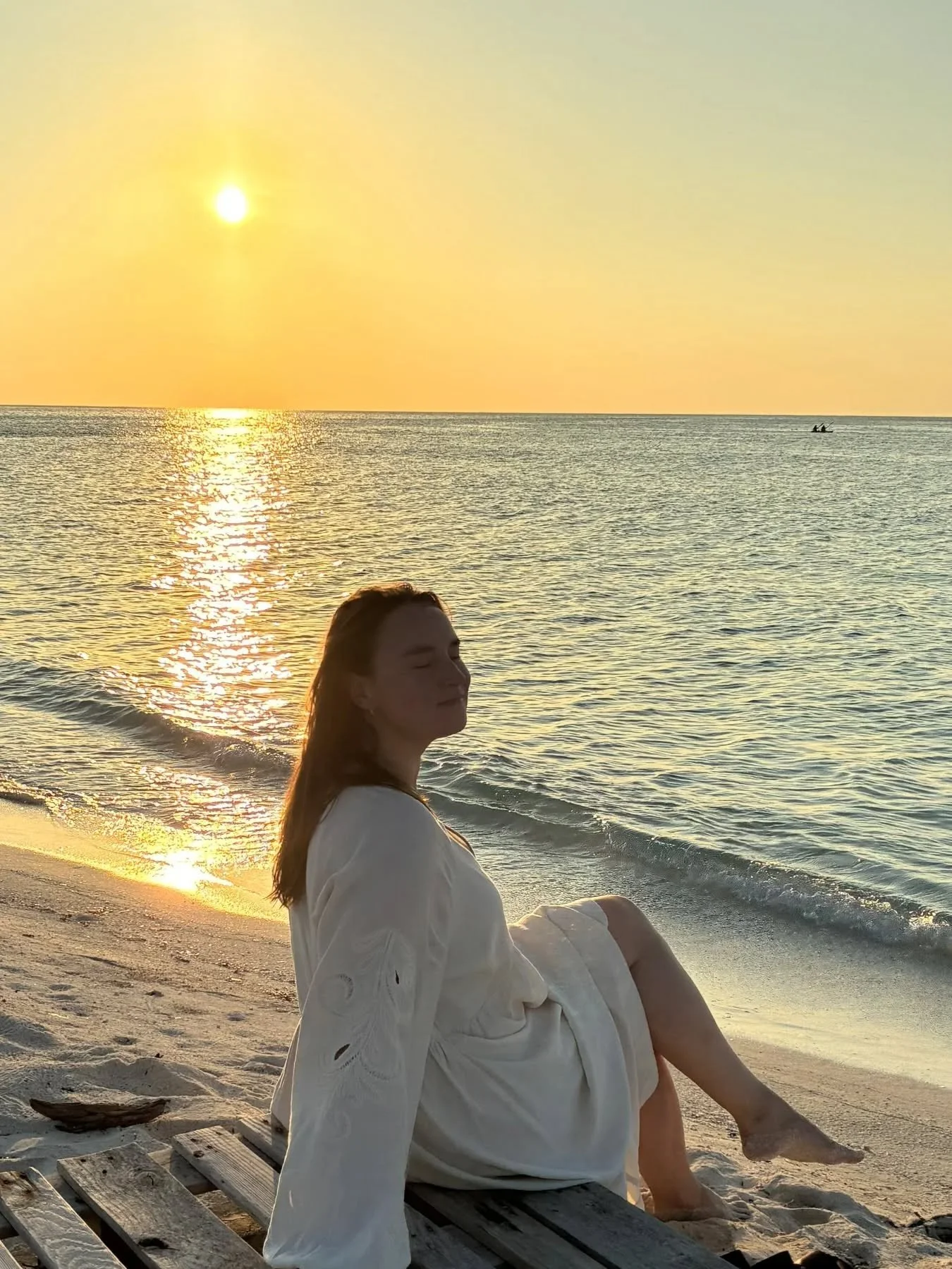 Nourished 🧚&zwj;♀️
Restored 🦋
Ready to go ❤️&zwj;🔥

Back in biz (in a very zen way) after my holiday 💗