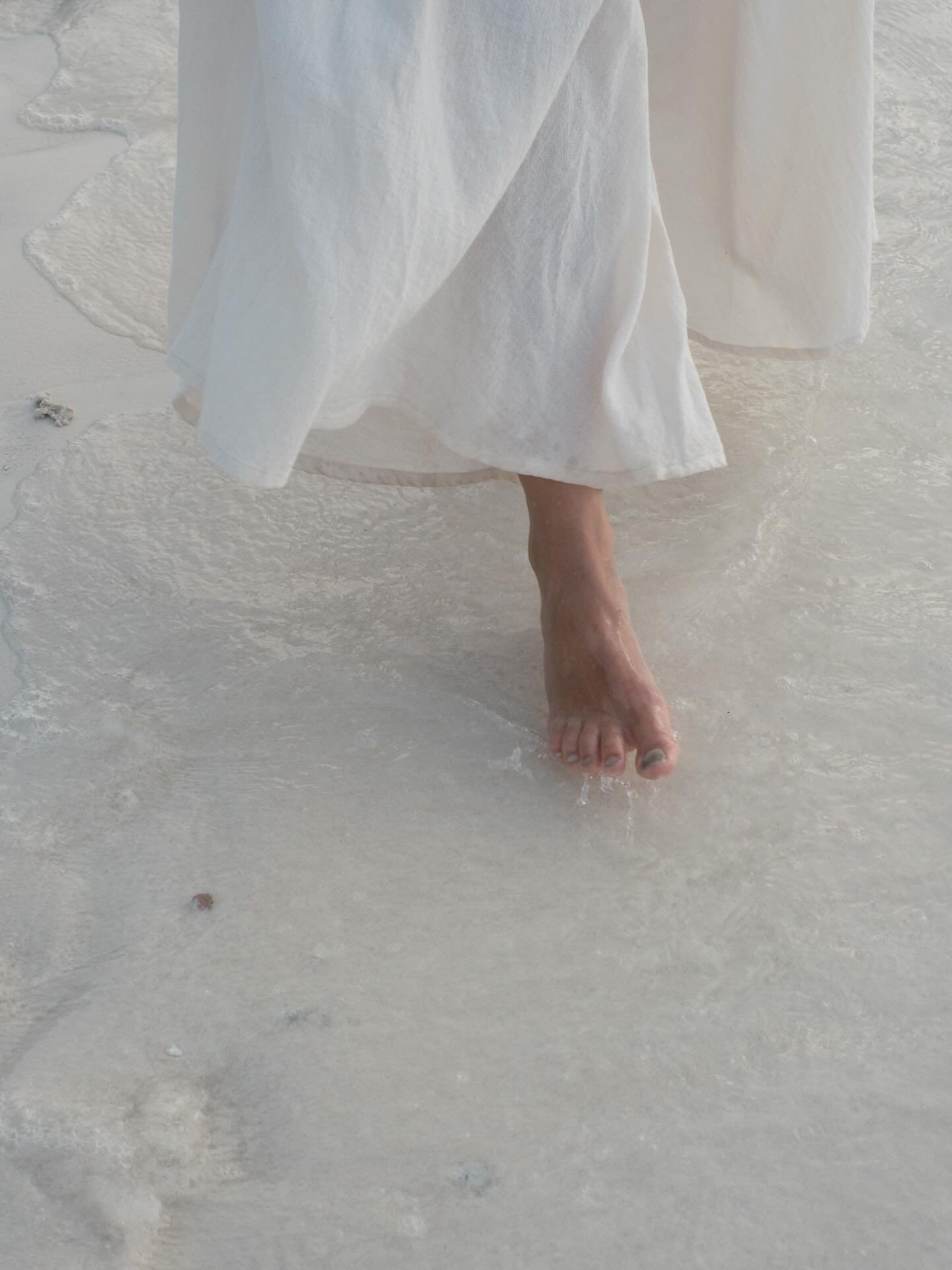 Jos tuntuu, ett&auml; arjessa&hellip;

- teet paljon, mutta et kerkee pys&auml;hty&auml;
- keho k&auml;y kierroksilla iltaisin
- hengitys on pinnallinen

&hellip; et oo yksin! 

Harvalle meist&auml; on opetettu taitoa pys&auml;hty&auml; ja olla l&aum