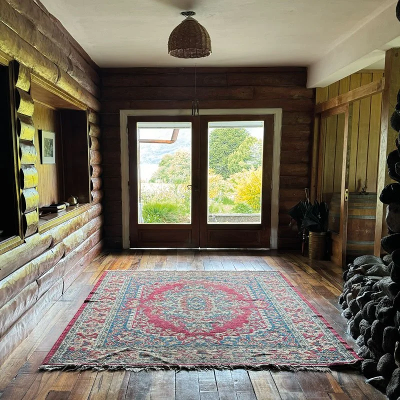 lobby03.jpg