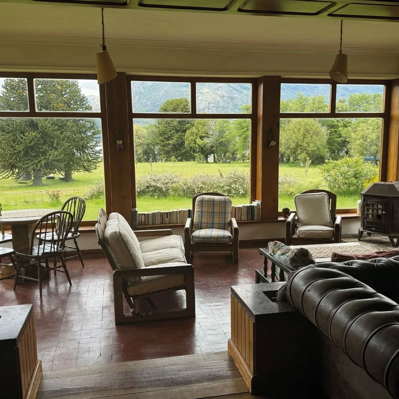 lobby07.jpg