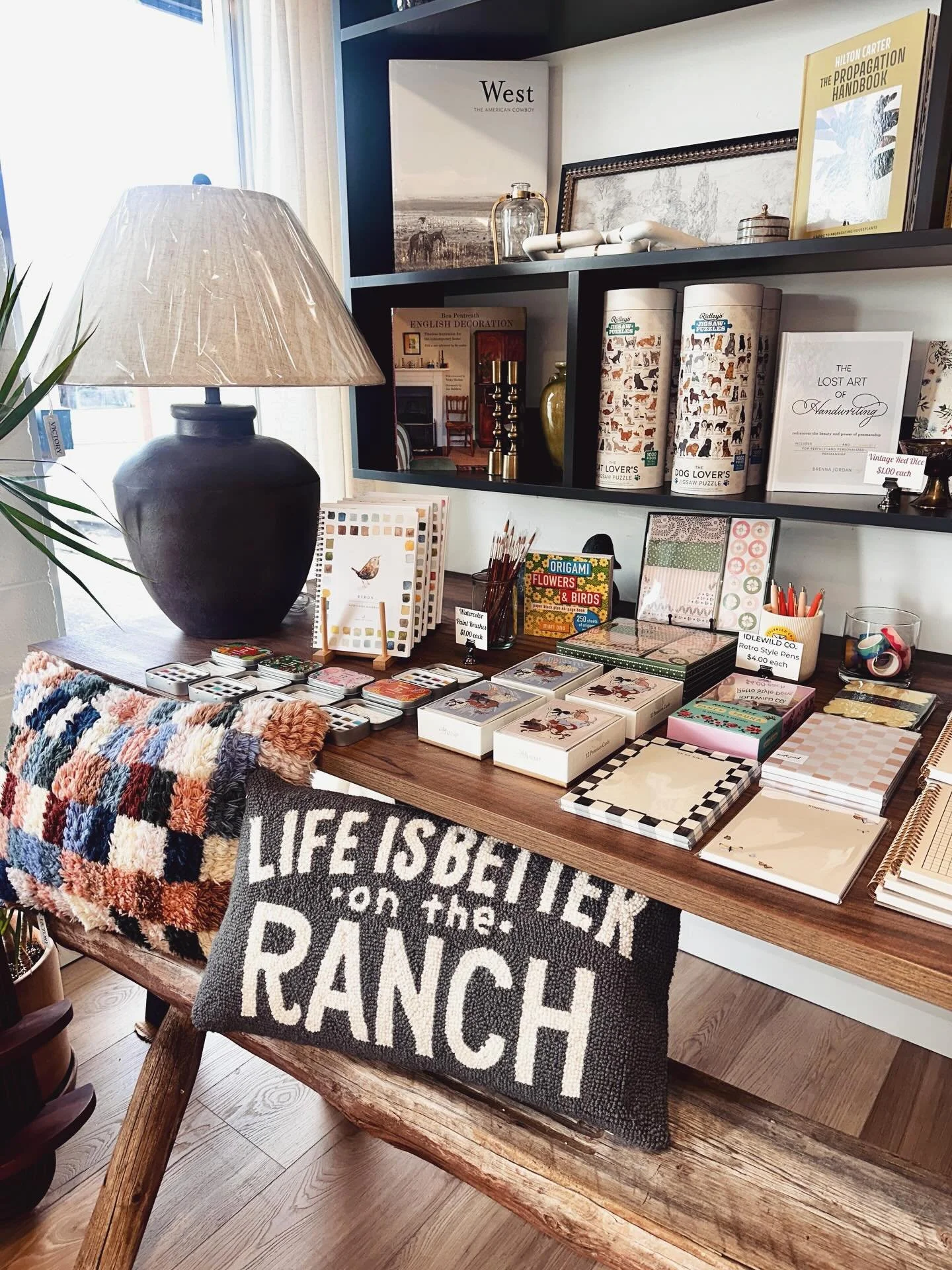 💝 This Valentine&rsquo;s Day, give something truly special.
Forget the predictable gifts. Show them how well you really know them.
Our curated collection is filled with beautiful, thoughtful gifts that speak to their passions, their style, and your 