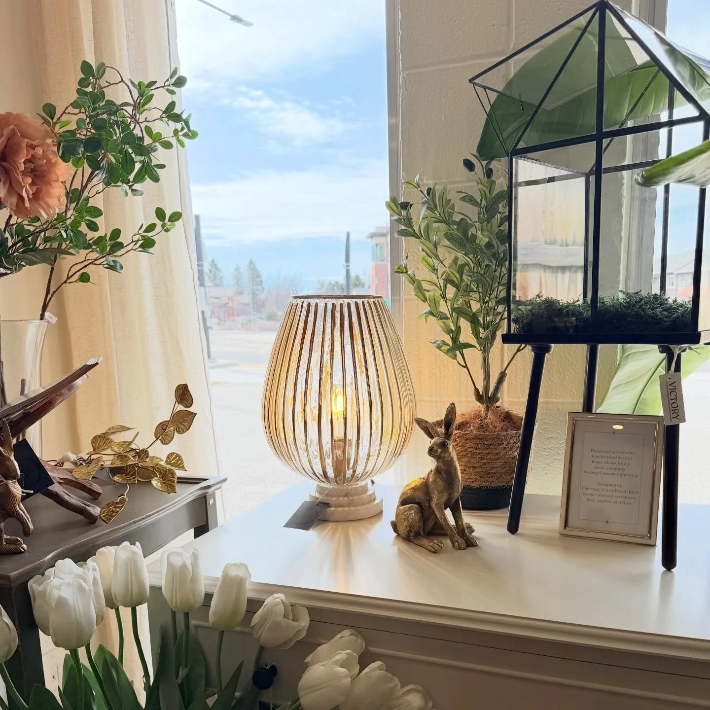 Let us help you find your new (or &ldquo;new to you&rdquo; vintage) pieces for your home or office! We can also keep an eye out for special items if you have something specific you're looking for. We love a good vintage item hunt.✨
.
#boisevintage #h