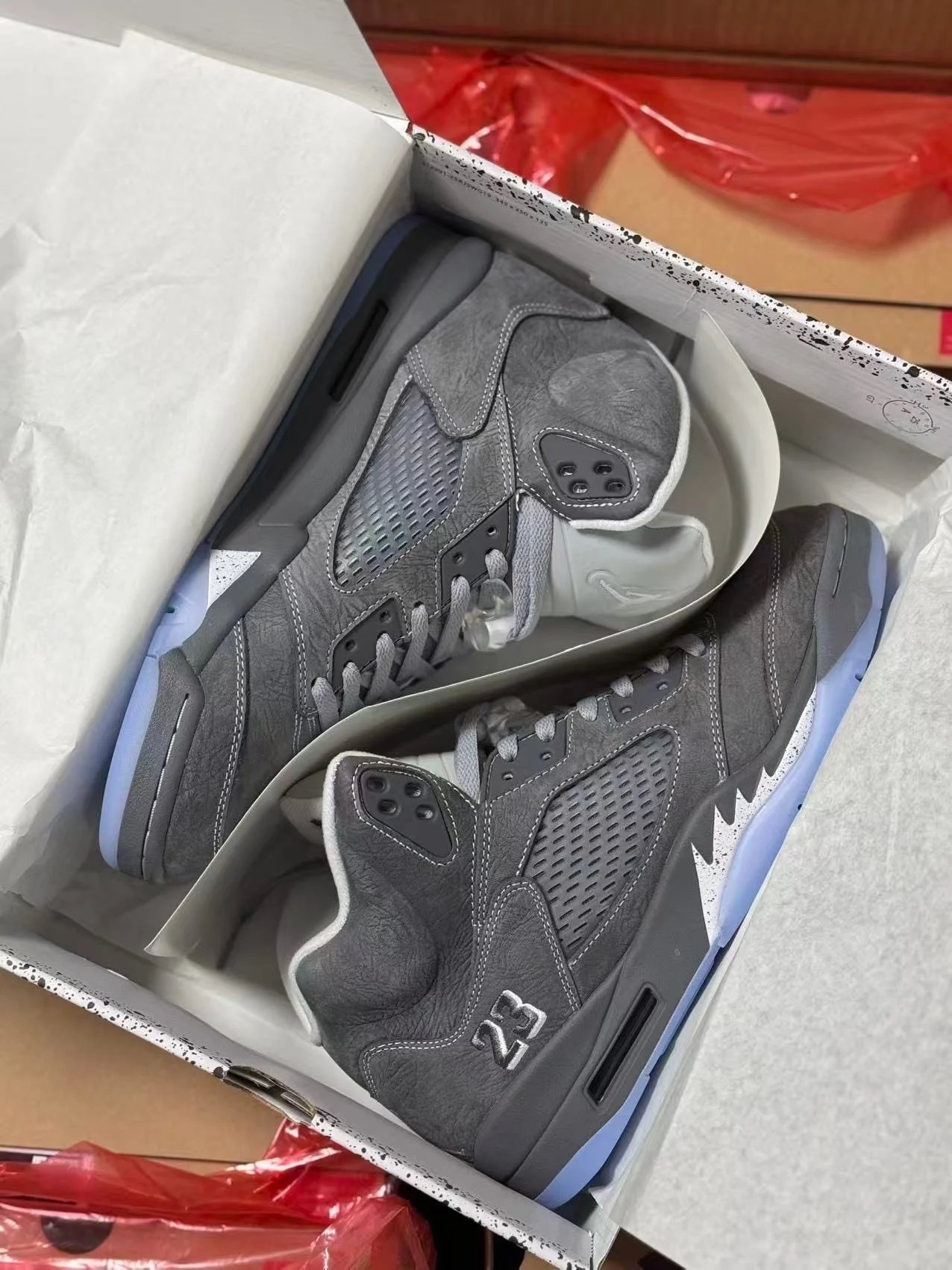 Exclusive Retro Jordans - Charcoal Edition