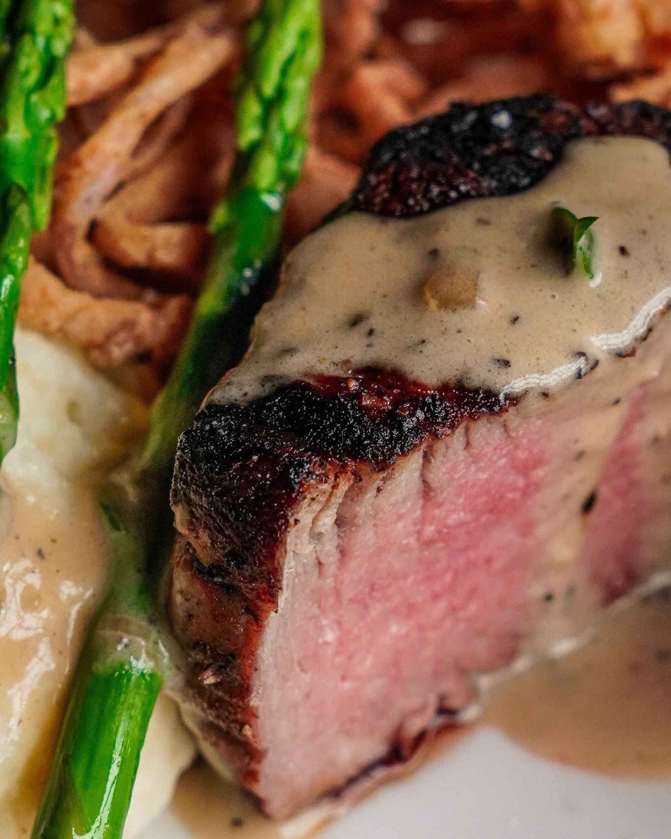 Start the weekend with a classic that never misses. 🥩✨

Our 7-oz center-cut Filet Mignon is seared to perfection and served with whipped potatoes, roasted asparagus, and rich Bordelaise sauce. It&rsquo;s Friday night done right.

Heading to Keenelan