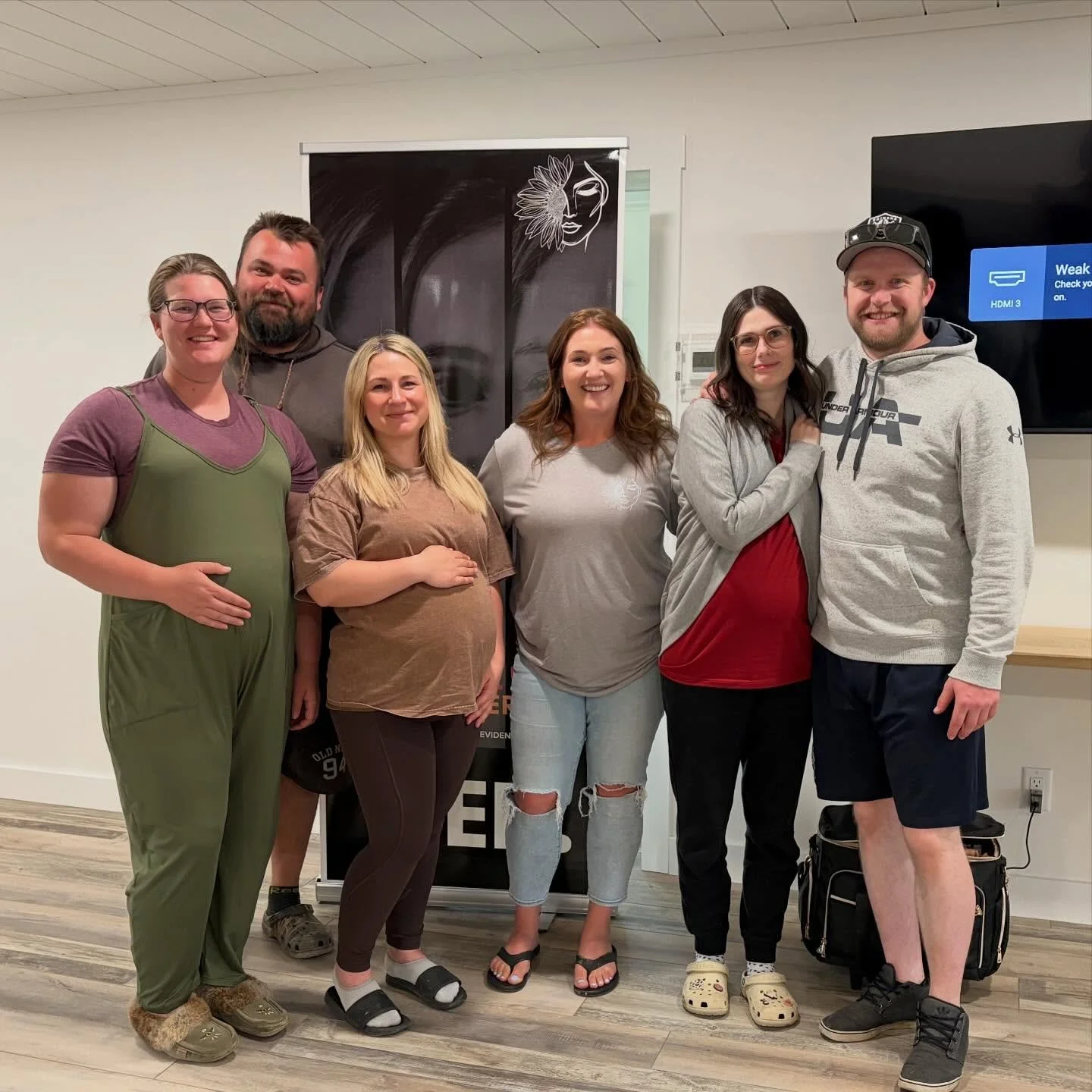 Introducing my first Bellies&amp;Bubbly Prenatal Series graduates! 🎓 🤰🏻

We just wrapped up our four week series of classes @beyondthemeridian_events and it was such a blast. This group was so interactive and fun to teach and it was an absolute ho