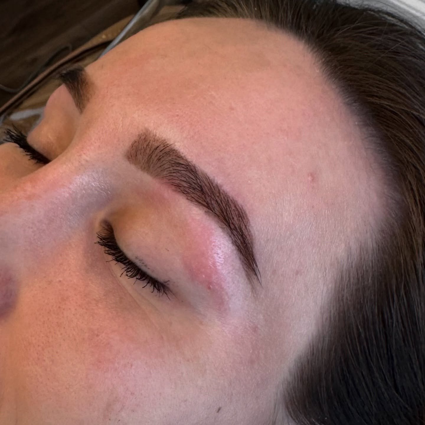 Brow rehab appointment 1 🤩 So excited for her brow journey 

I did a brow shaping/mapping w/ stain and was able to achieve a fuller-looking brow while we work on her brow growth 

✨this is your sign to start your brow rehab journey now ✨

#browmappi