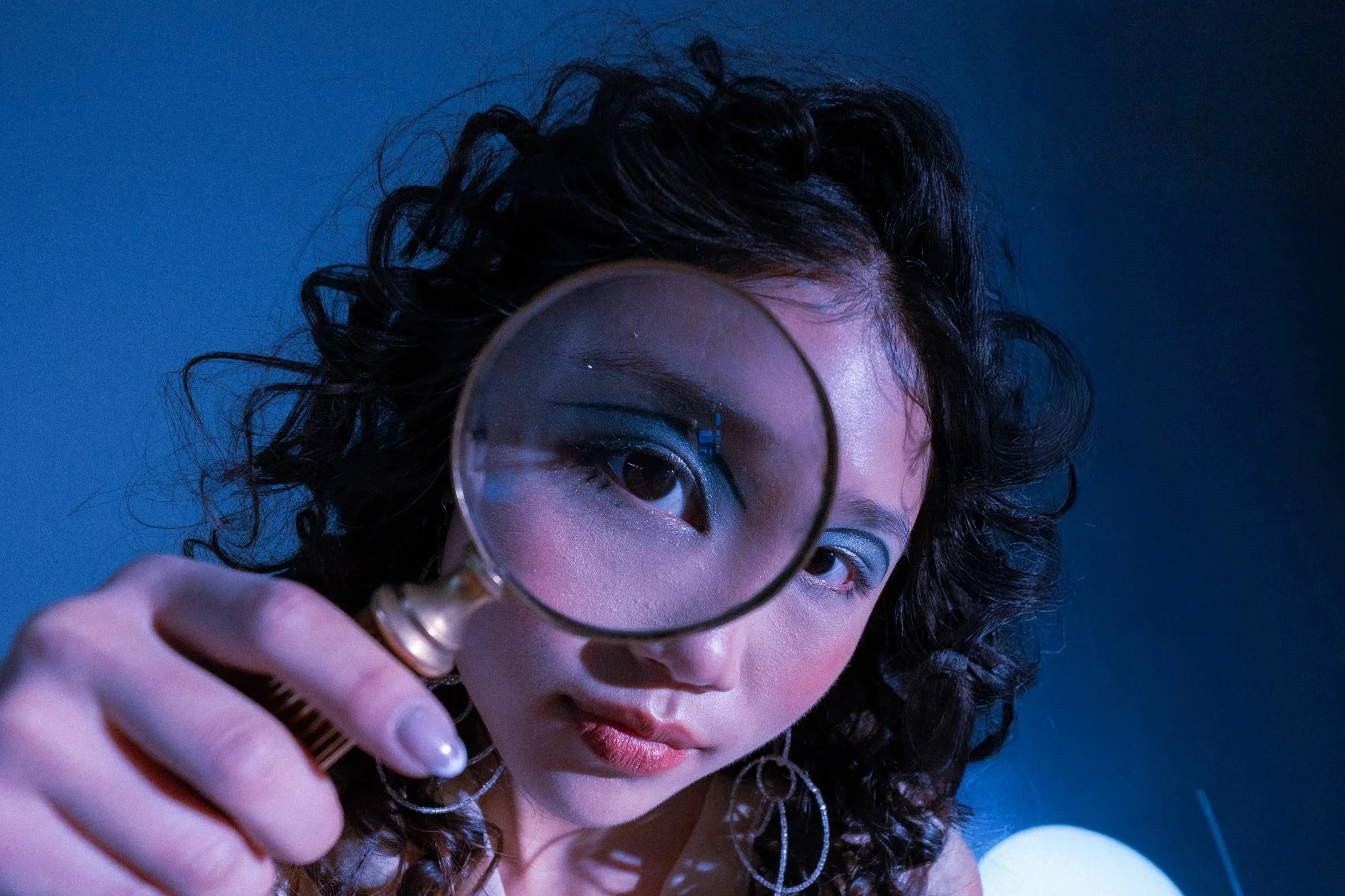 Behind the Runway: Converging Progressive Conversation and Style