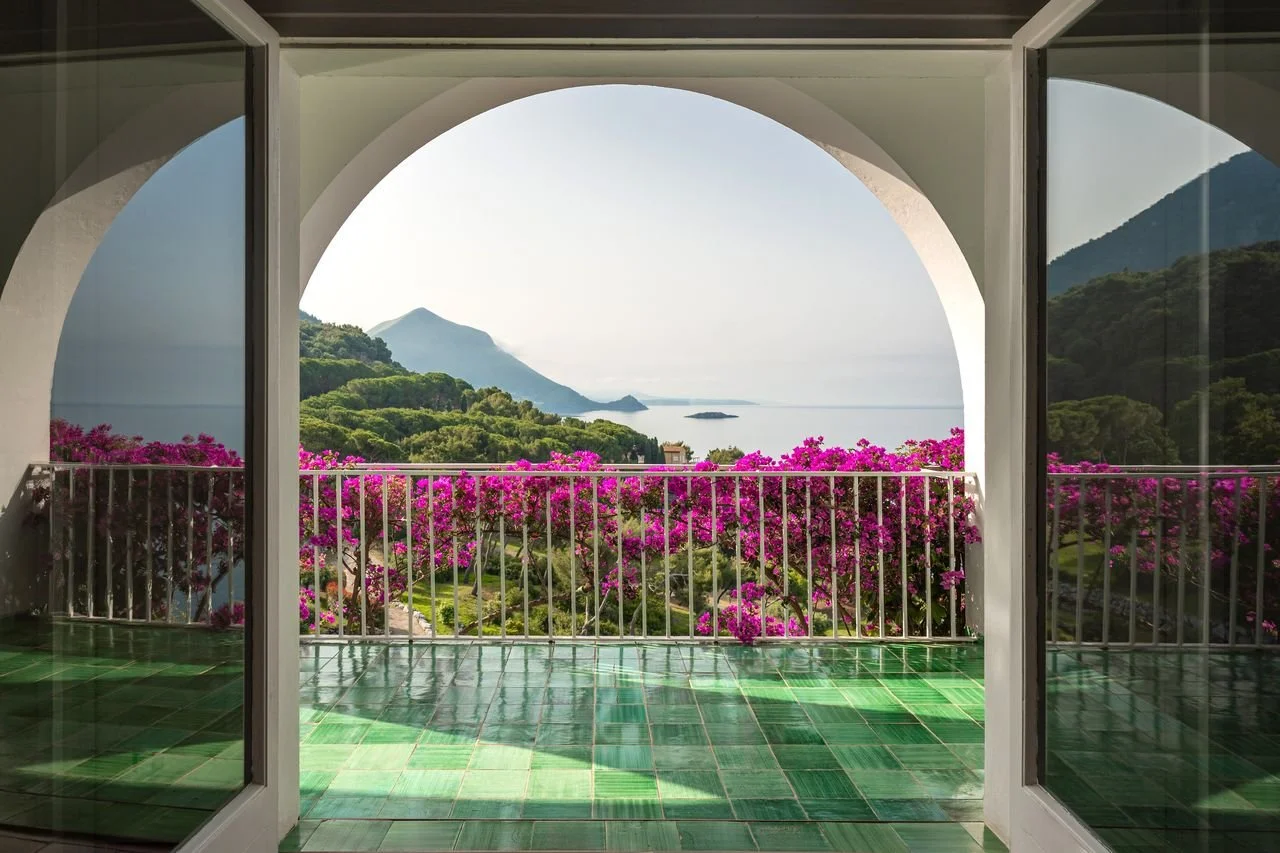 Santavenere Italian Hotel
