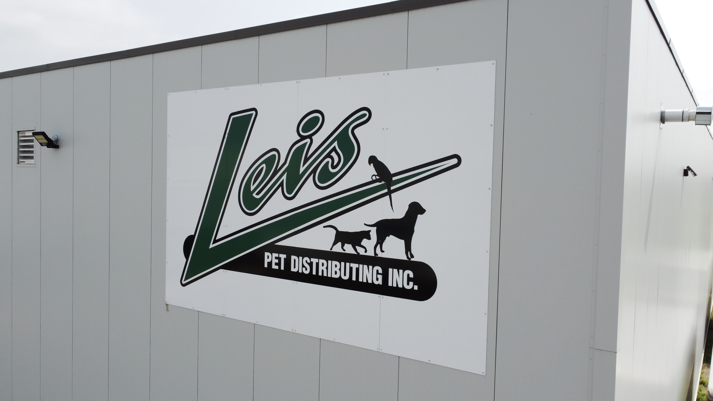 Leis Pet Distributing and CED Co-op Rooftop Solar Arrays by VCT Group in Kitchener Ontario Canada 15.png