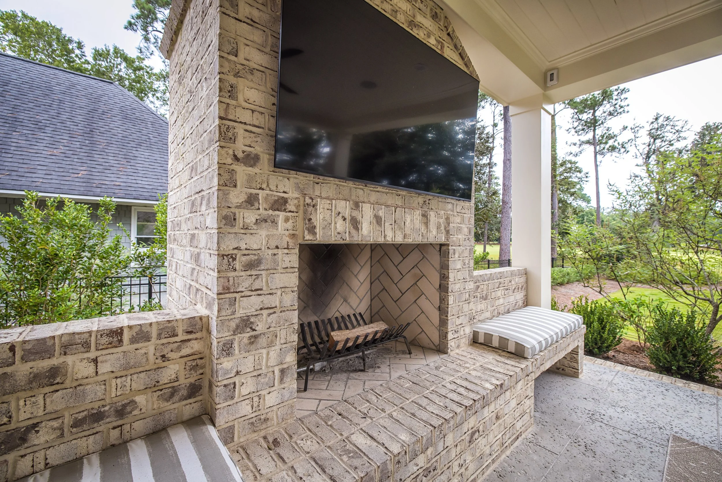 How Patio &amp; Outdoor Fireplaces in Ogden, NC, Work Together to Improve Outdoor Living&nbsp;