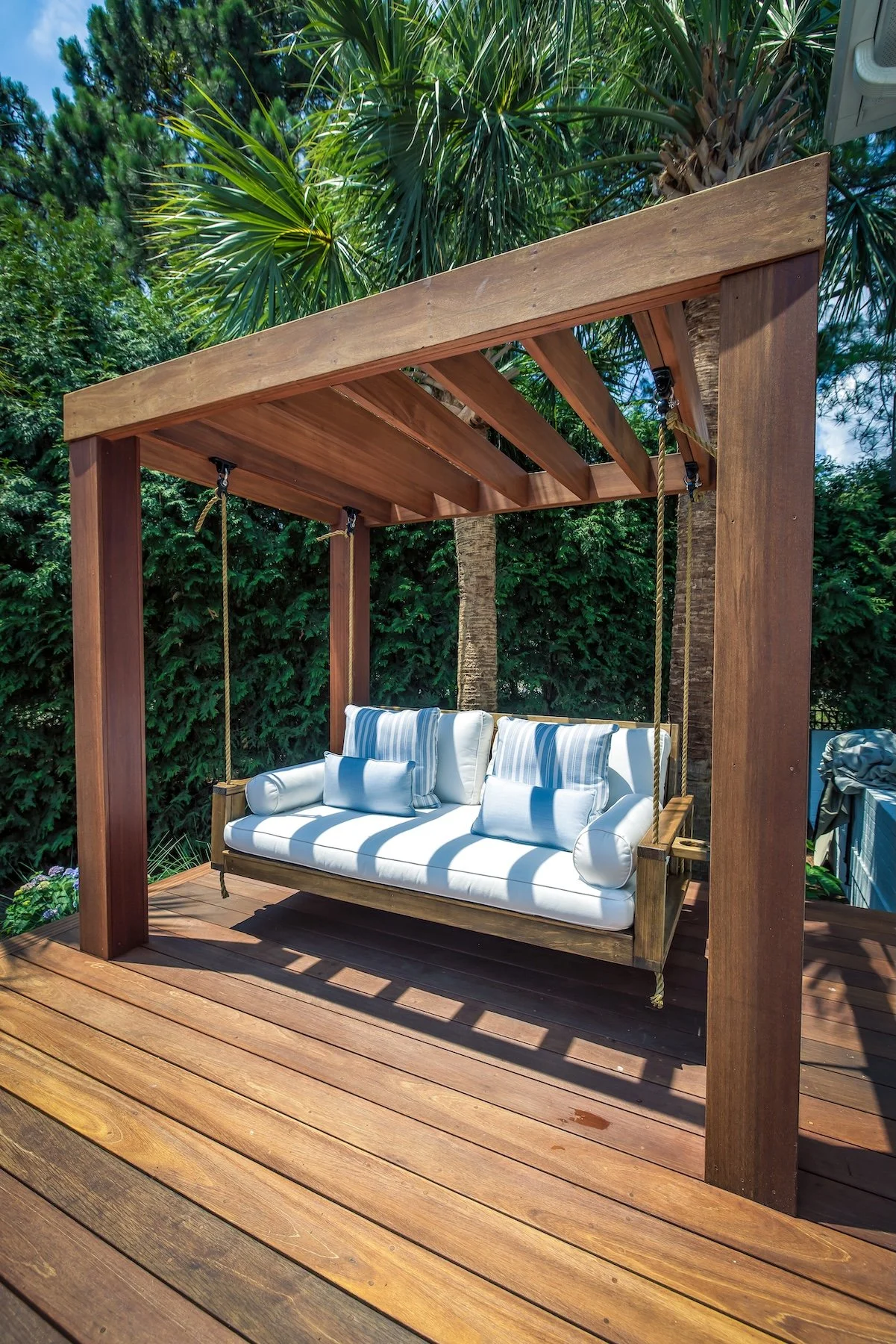 Deck swing in Wilmington, NC