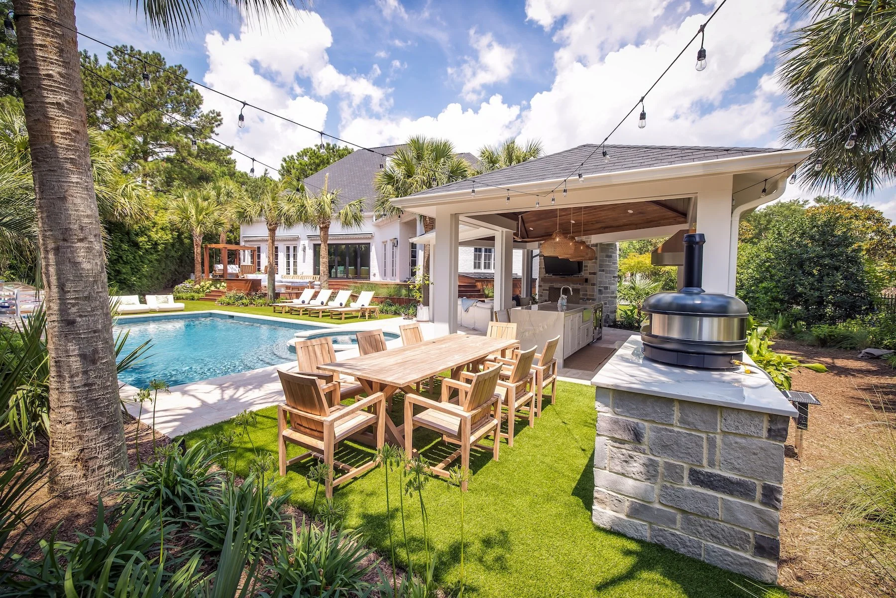 Full outdoor living space in Wilmington, NC.