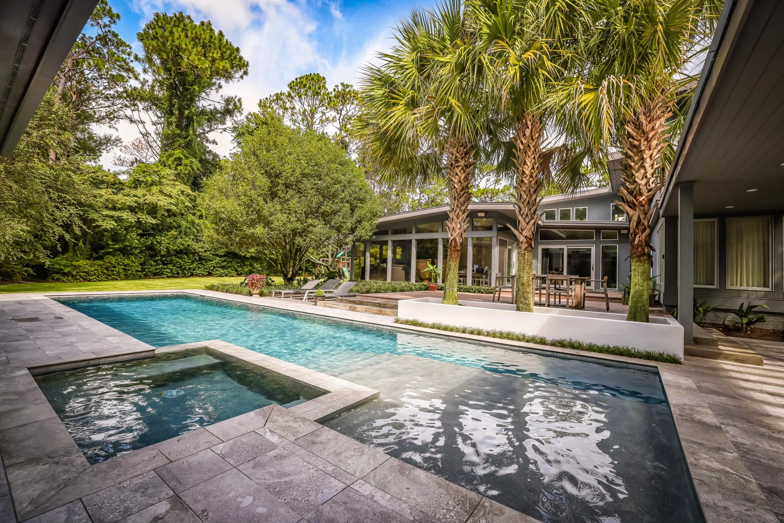 Modern outdoor kitchen and dining patio in Ogden, NC