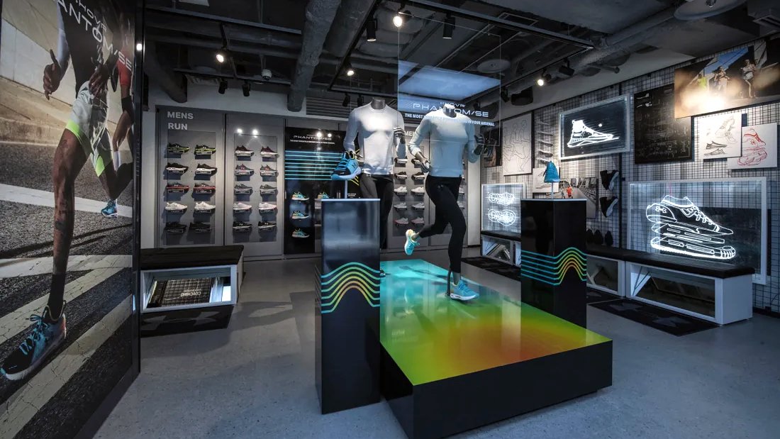 When rolled out globally, the evergreen bulkhead display was adaptable — scaling down to eye level for integration into the footwear wall as a brand storytelling device.