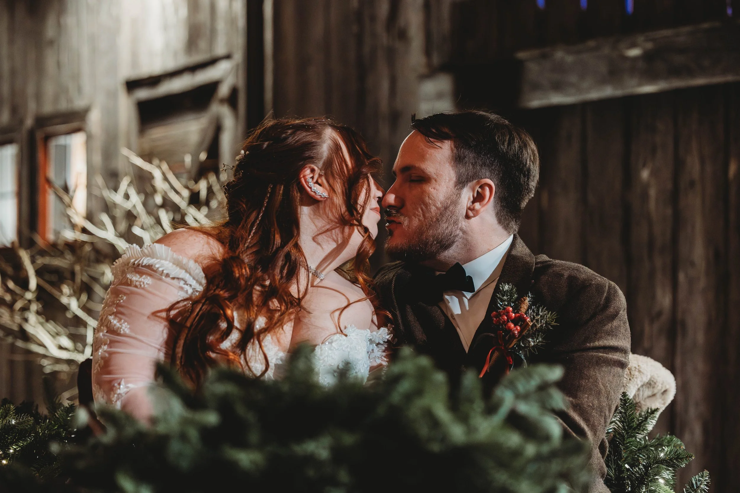 CapturedbyCairnsPhotography Dana and Andrew The Gray Dove Ooltewah-342.jpg