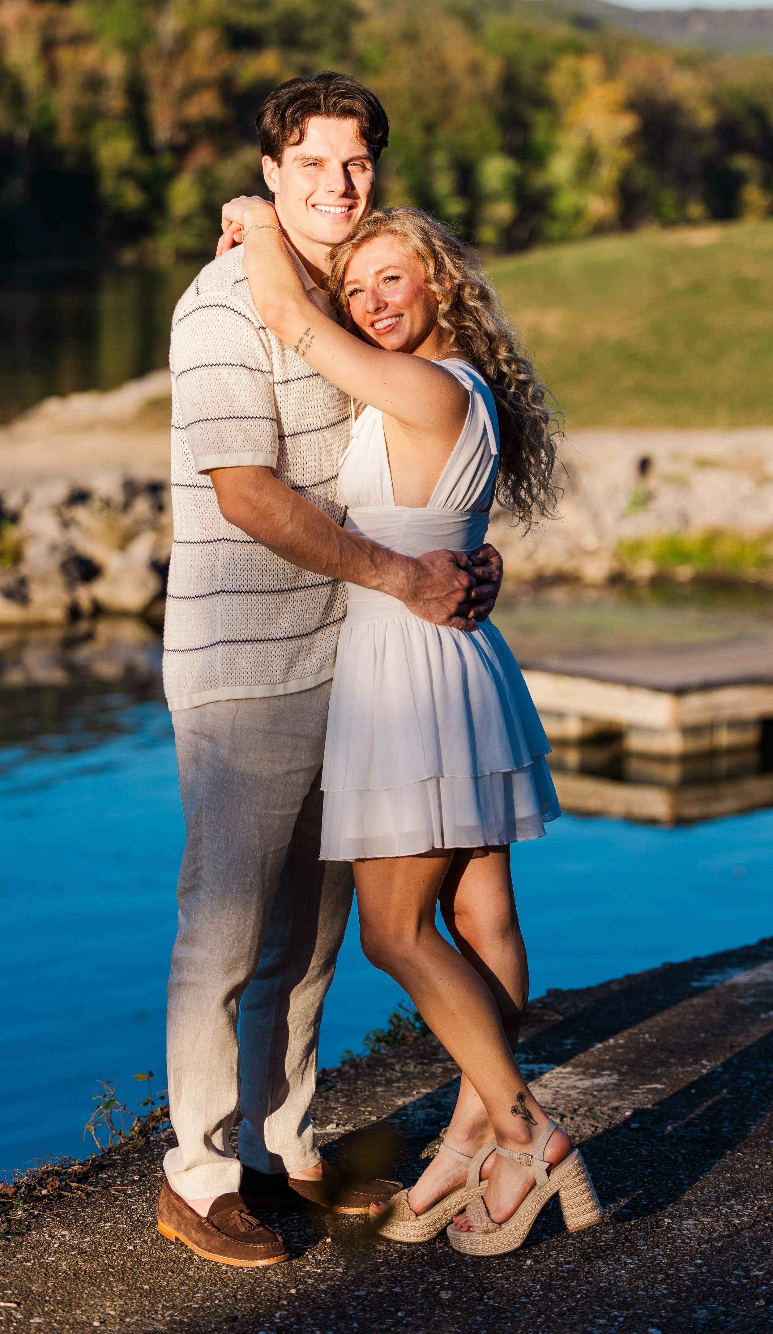 CapturedbyCairnsPhotography-MakaylaandChasen01-5.jpg