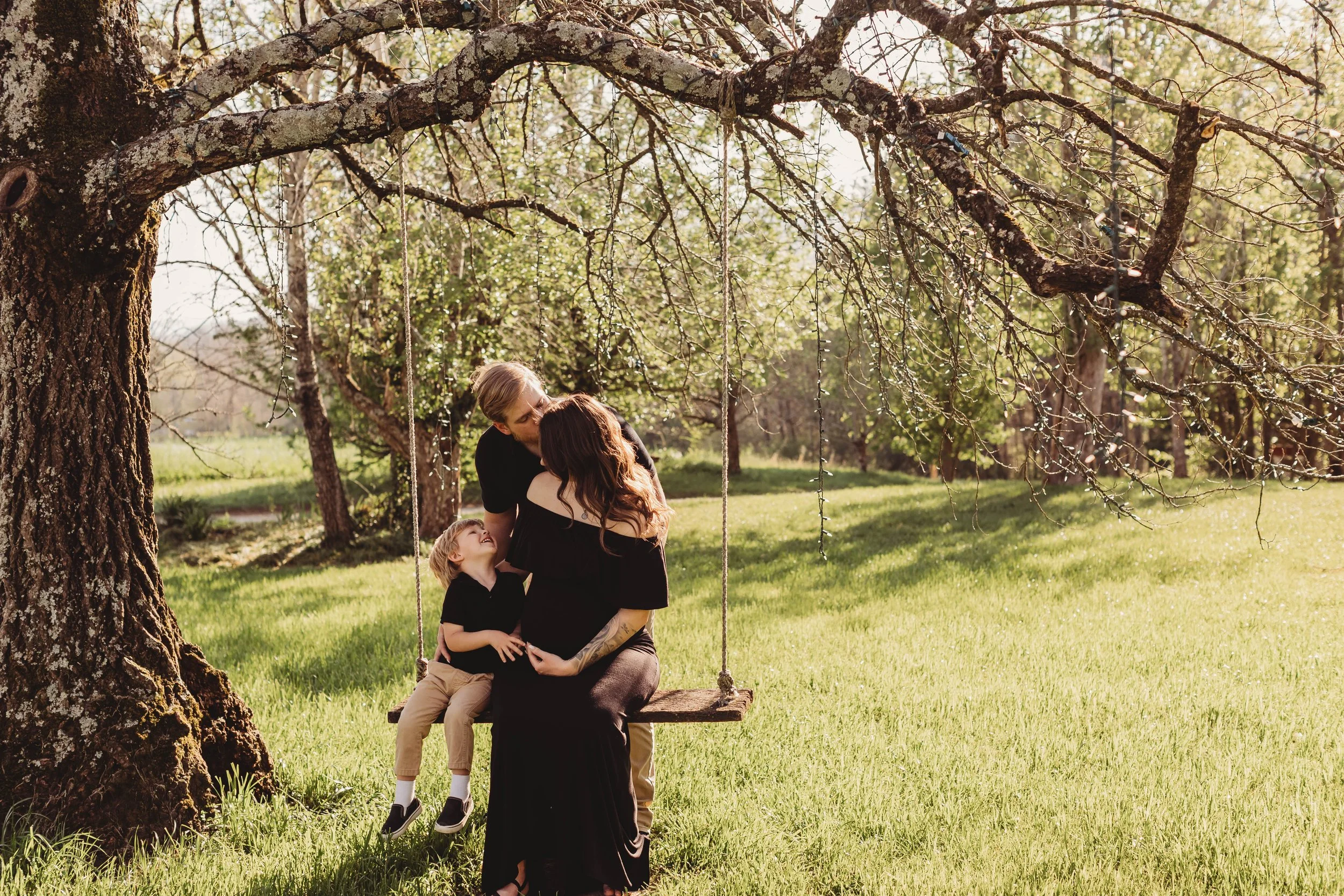 CapturedbyCairns Lauren Josh + Aiden-3.jpg