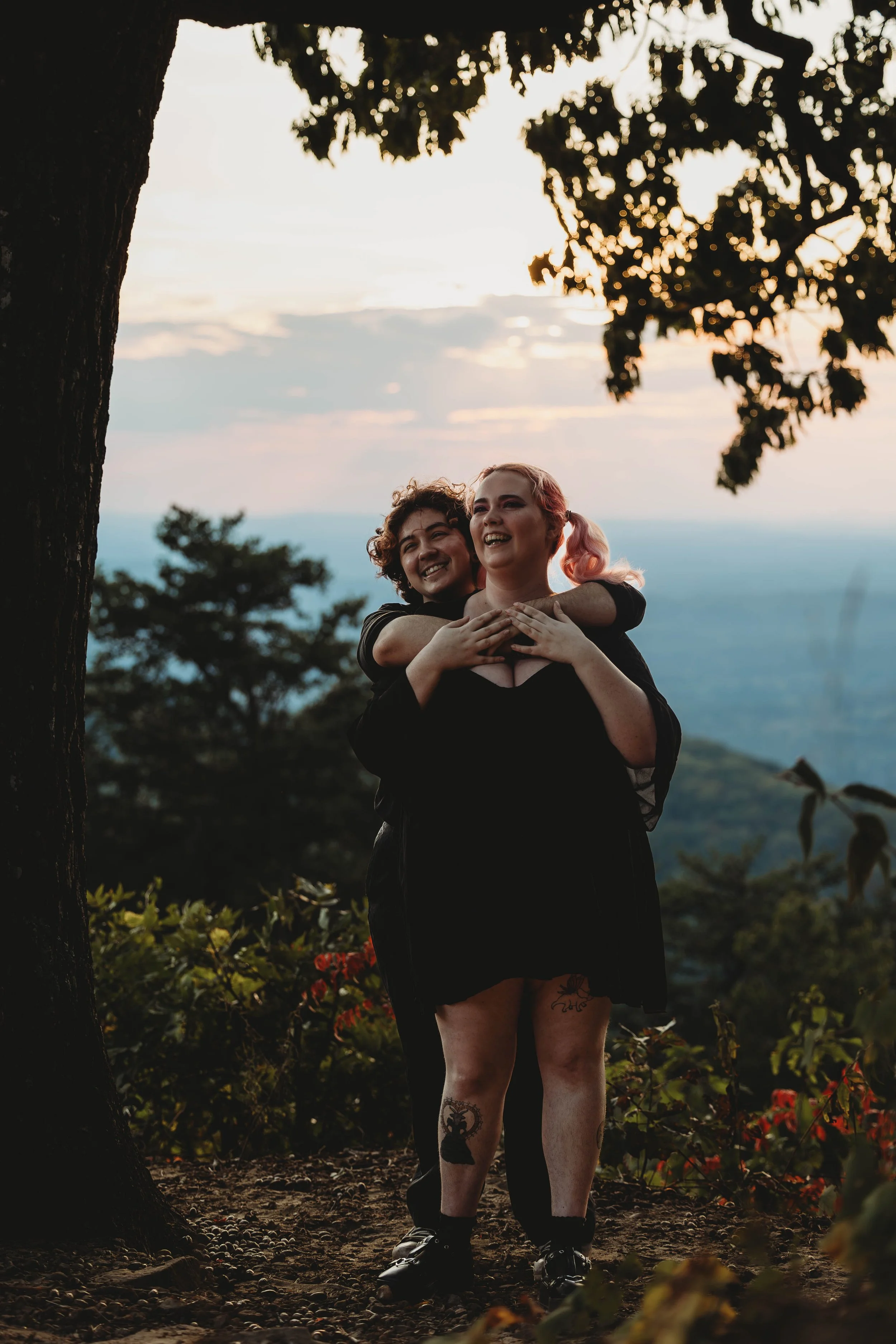 CapturedbyCairnsPhotography-Addie Mom and Dad 2.jpg