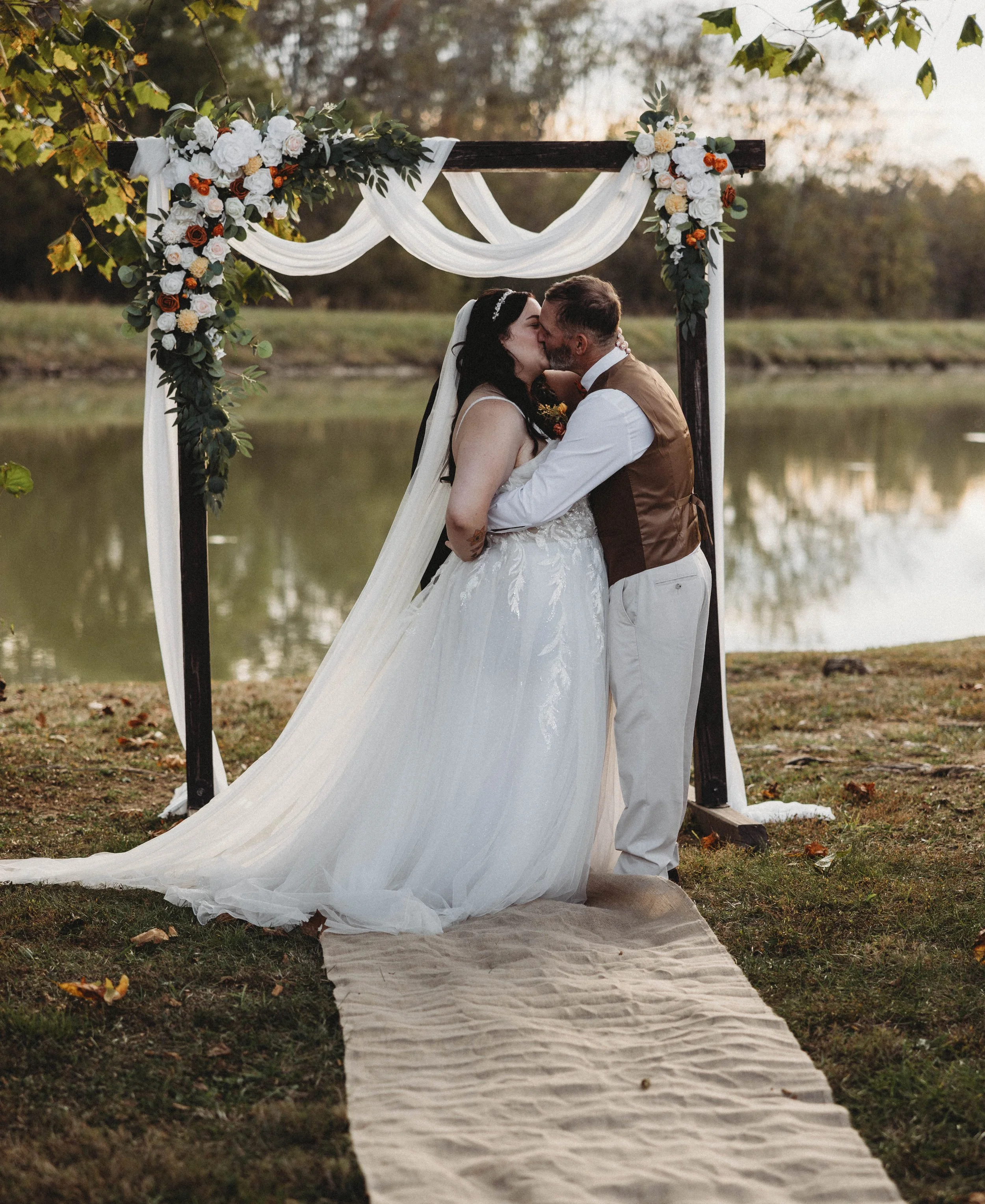 CapturedbyCairnsPhotography-Tori and Tim Ceremony 10.jpg