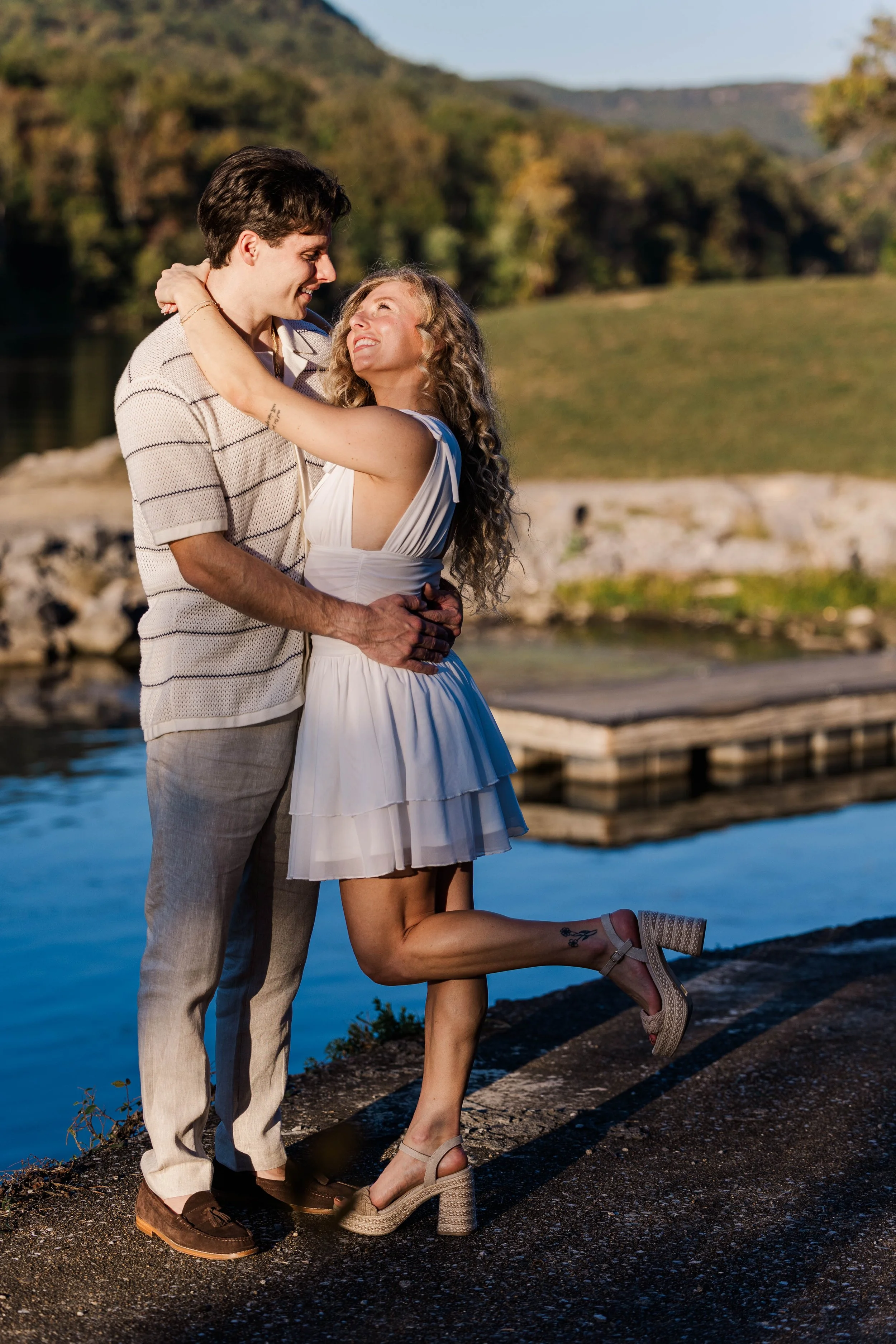 CapturedbyCairnsPhotography-MakaylaandChasen01-7.jpg