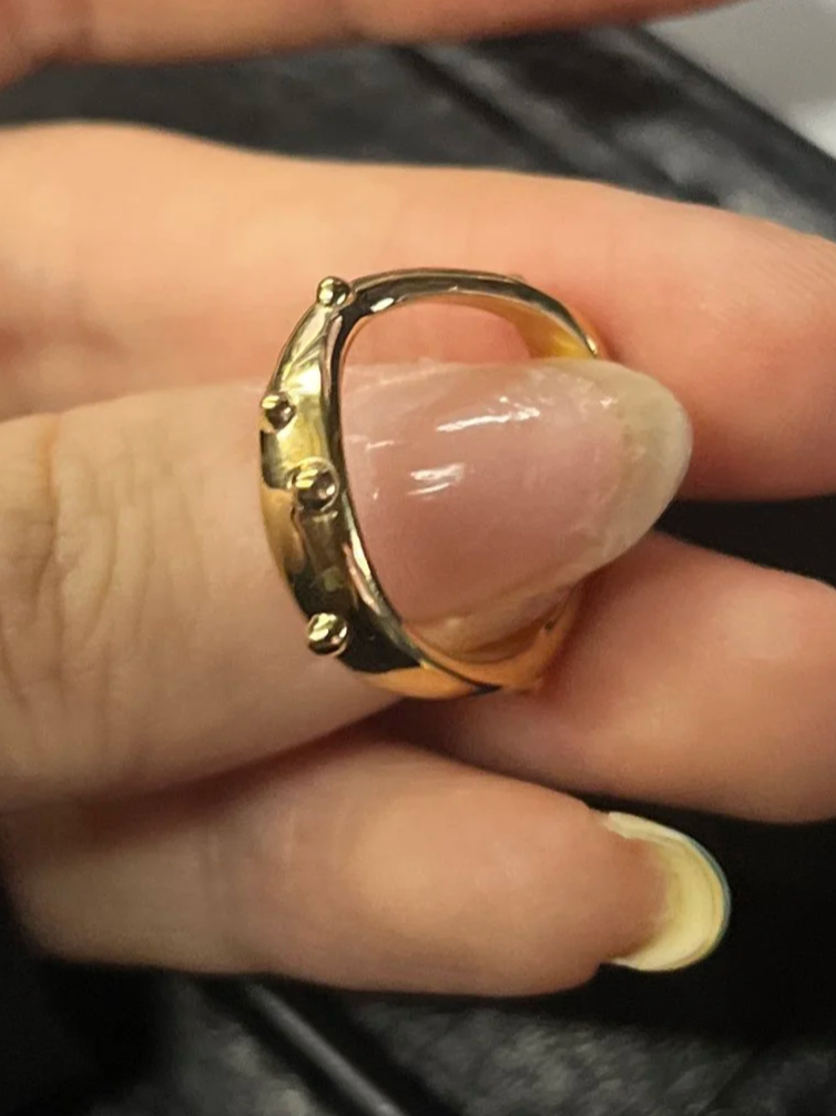 Custom Ring

Sterling Silver with Plated Gold. Shiny Finish. Hand-made