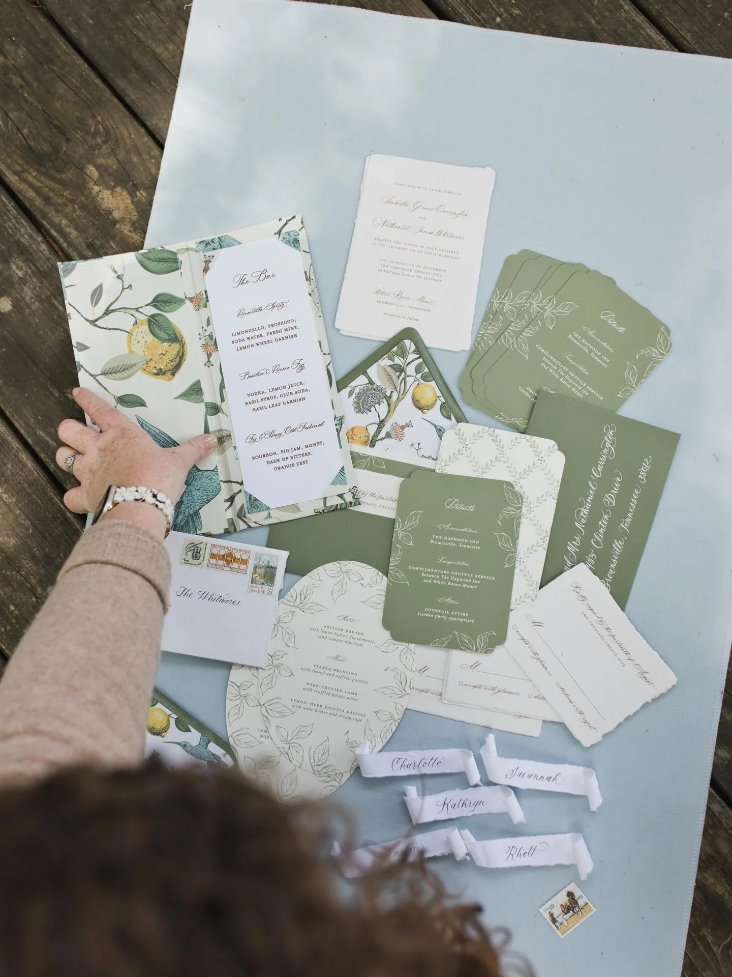 Experimenting with texture, shape, color, pattern, print method, and more ✨

We want your paper goods to feel eye-catching and effortlessly cohesive, simultaneously. And I absolutely adore the process of getting the design to that point.

Our brides 
